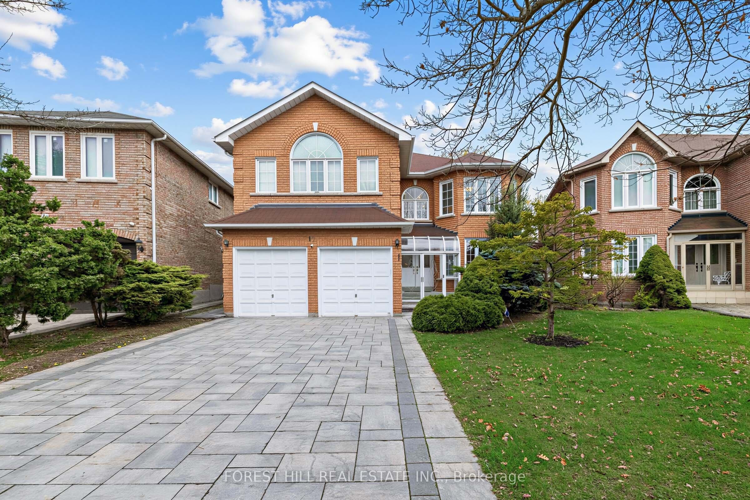 17 Lady Lynn Crescent — photo 2