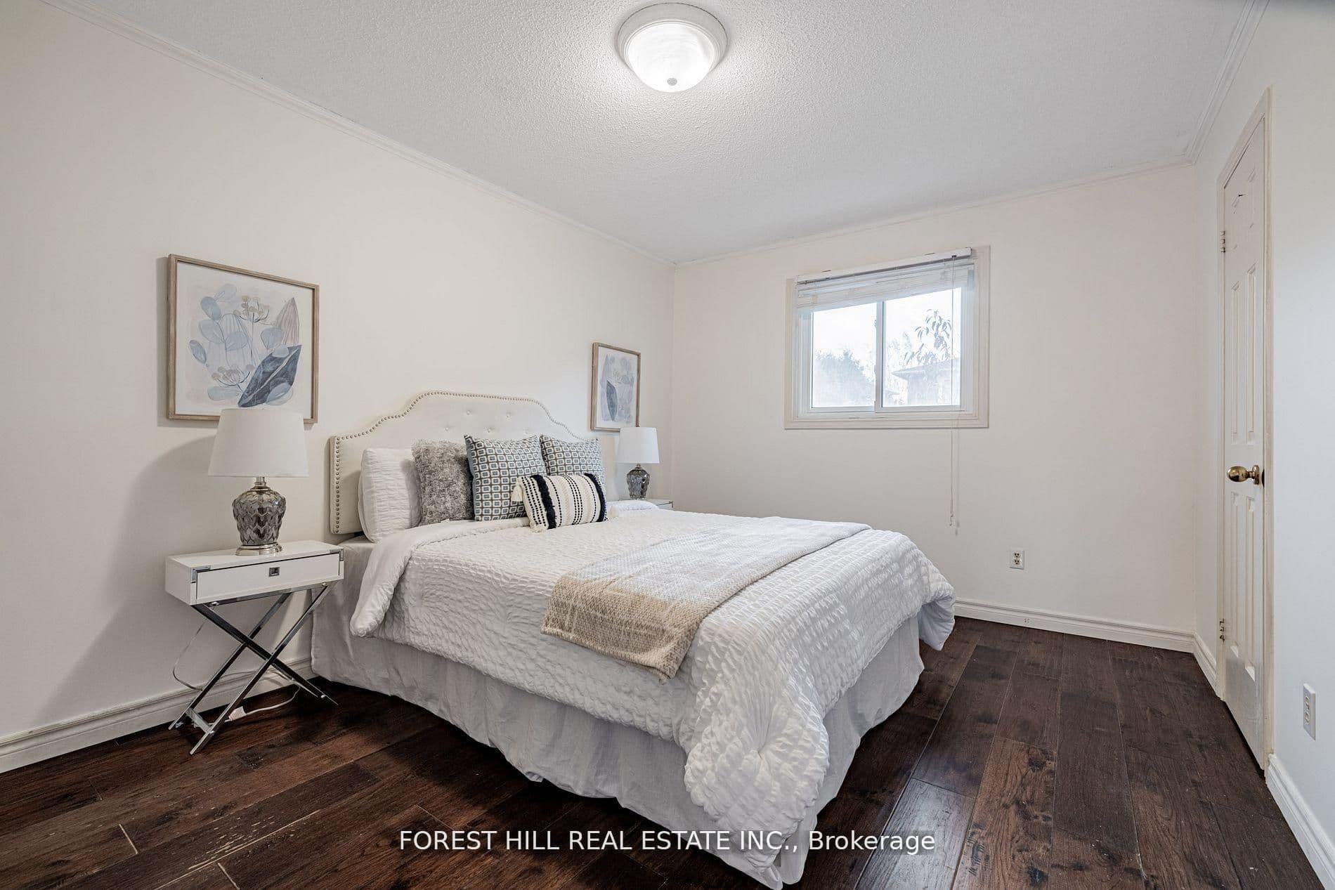 51 Briggs Avenue — photo 26