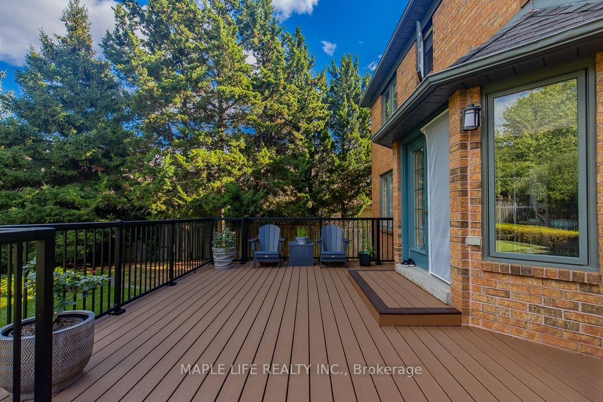 1 Elderwood Drive — photo 38