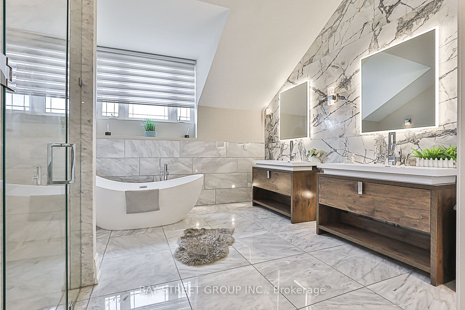 11 Gatcombe Circle — photo 29