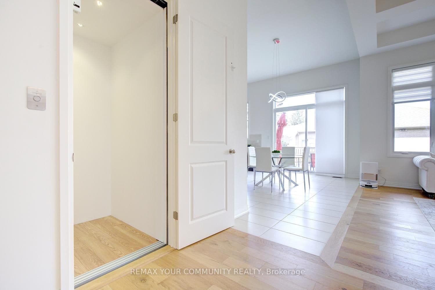 96 Bond Crescent — photo 4