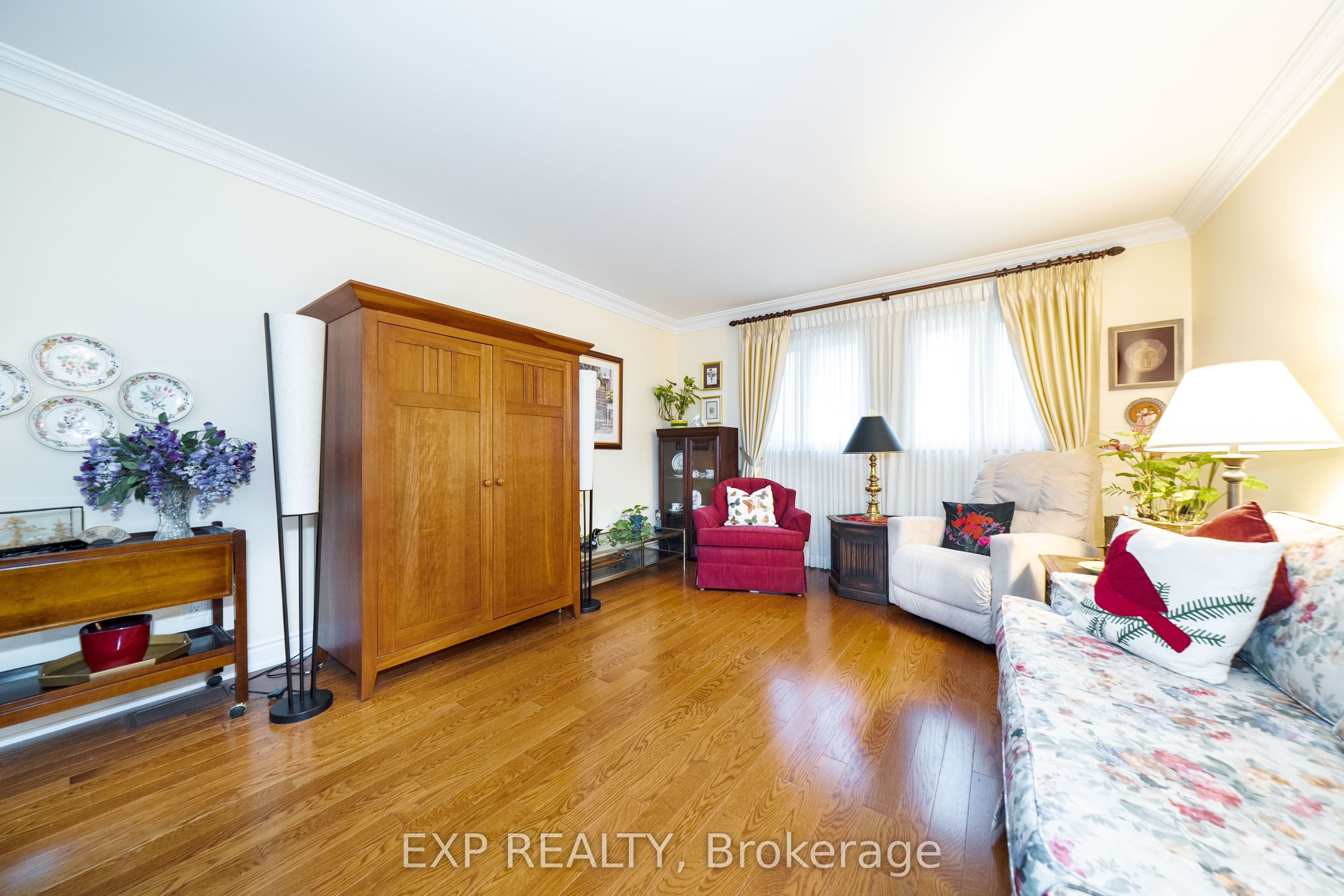 90 Brillinger Street — photo 37