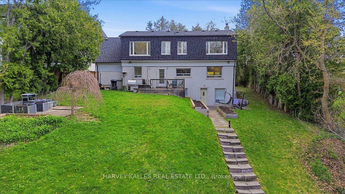 72 Walmer Road — photo 47