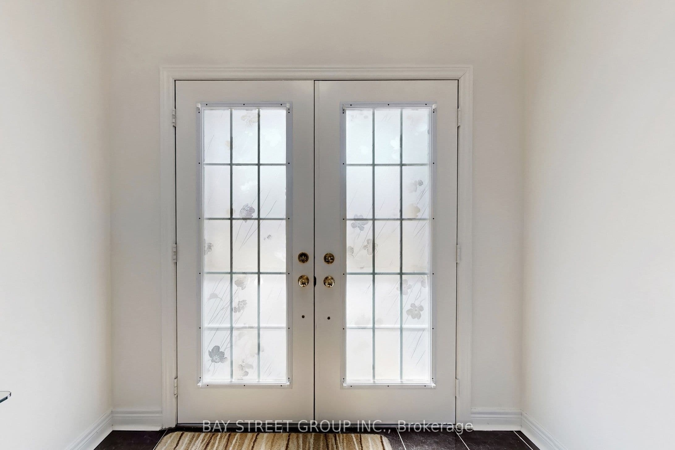 103 Colesbrook Road — photo 2