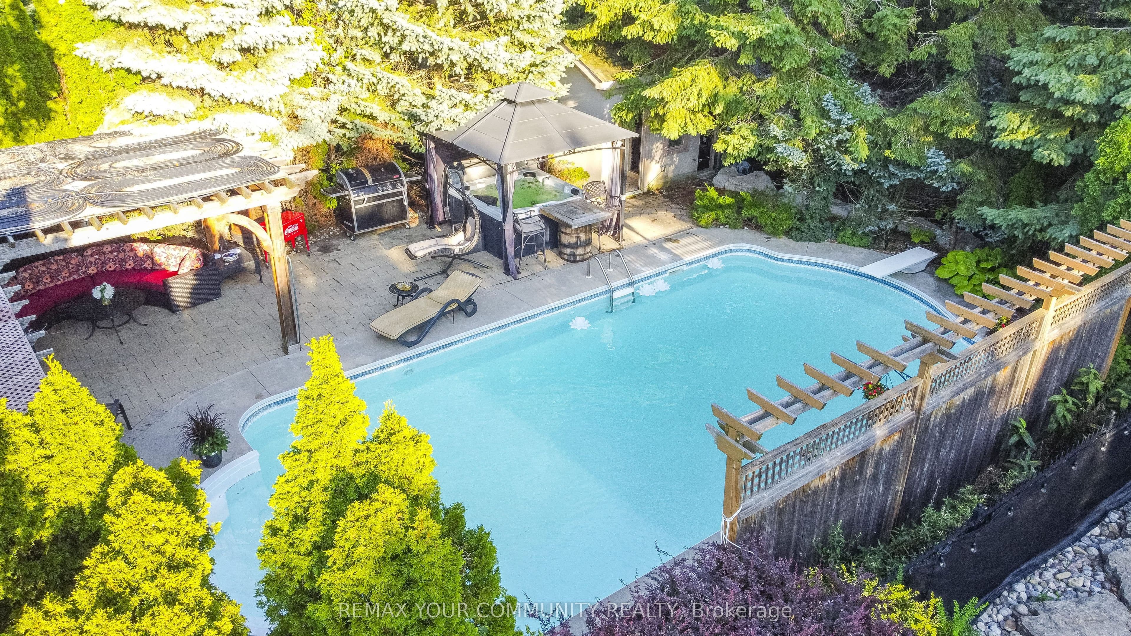 95 Naughton Drive — photo 4