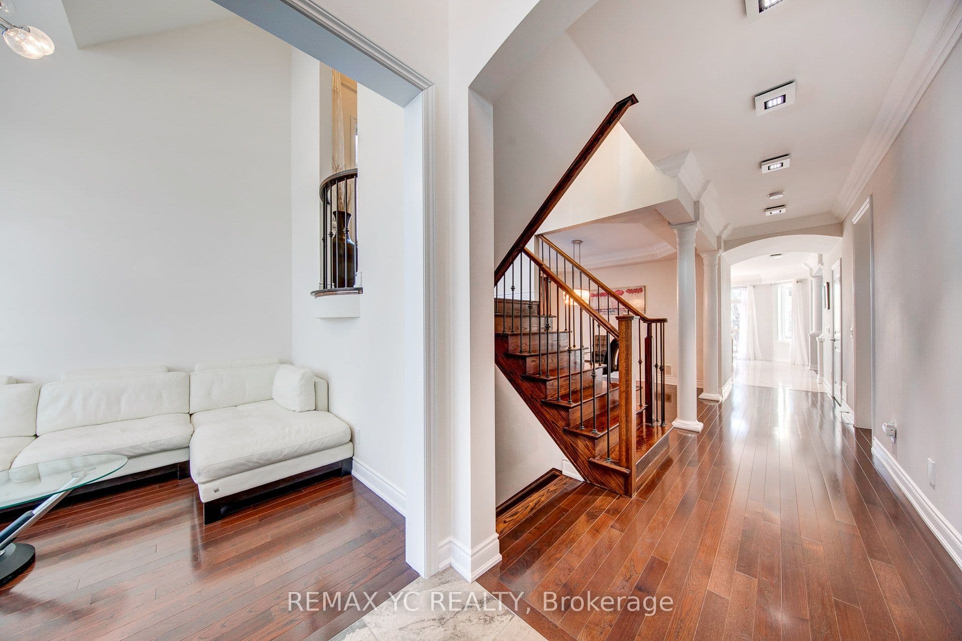 43 Laredo Drive — photo 5