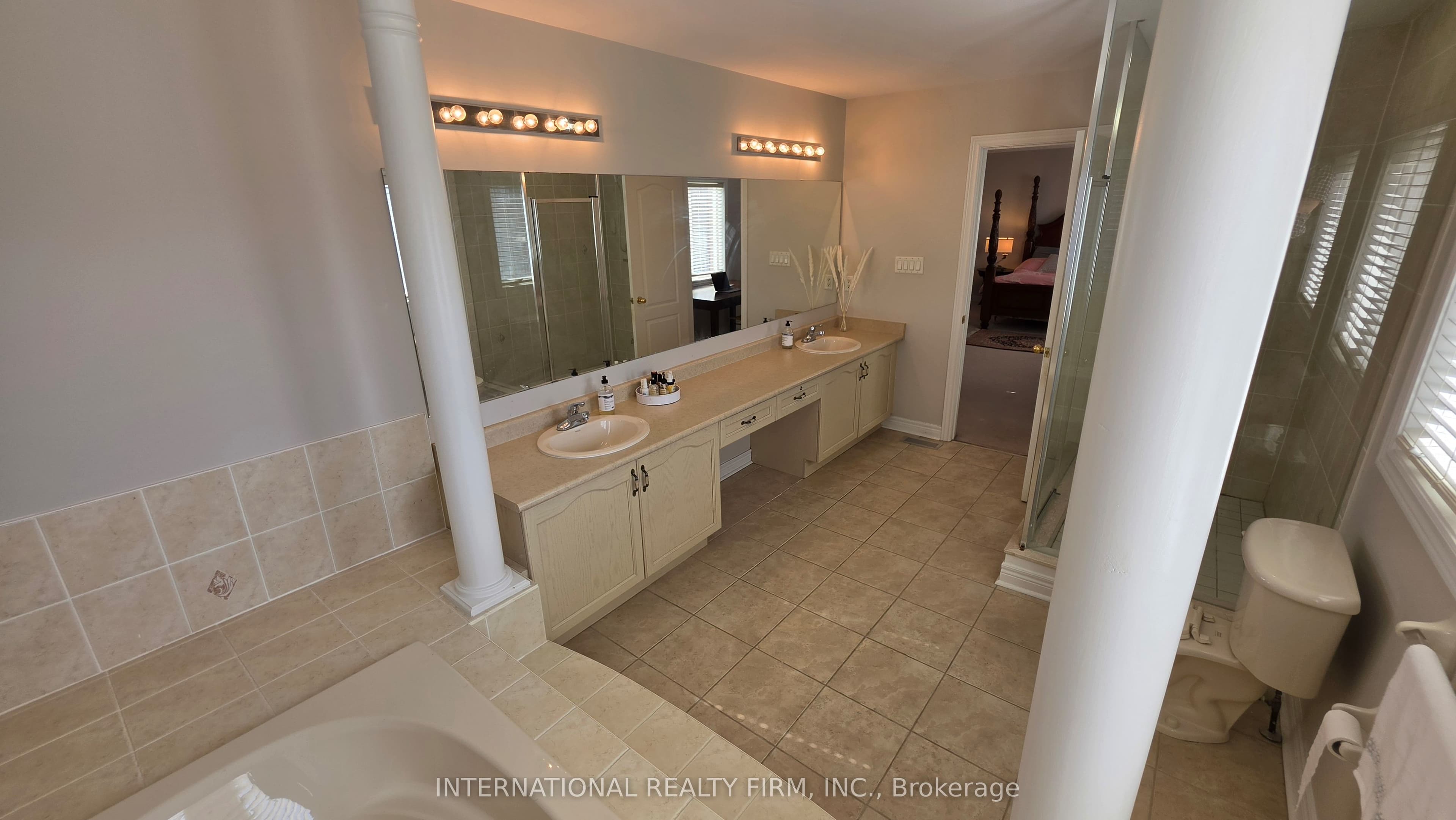 30 O'Hara Crescent — photo 28