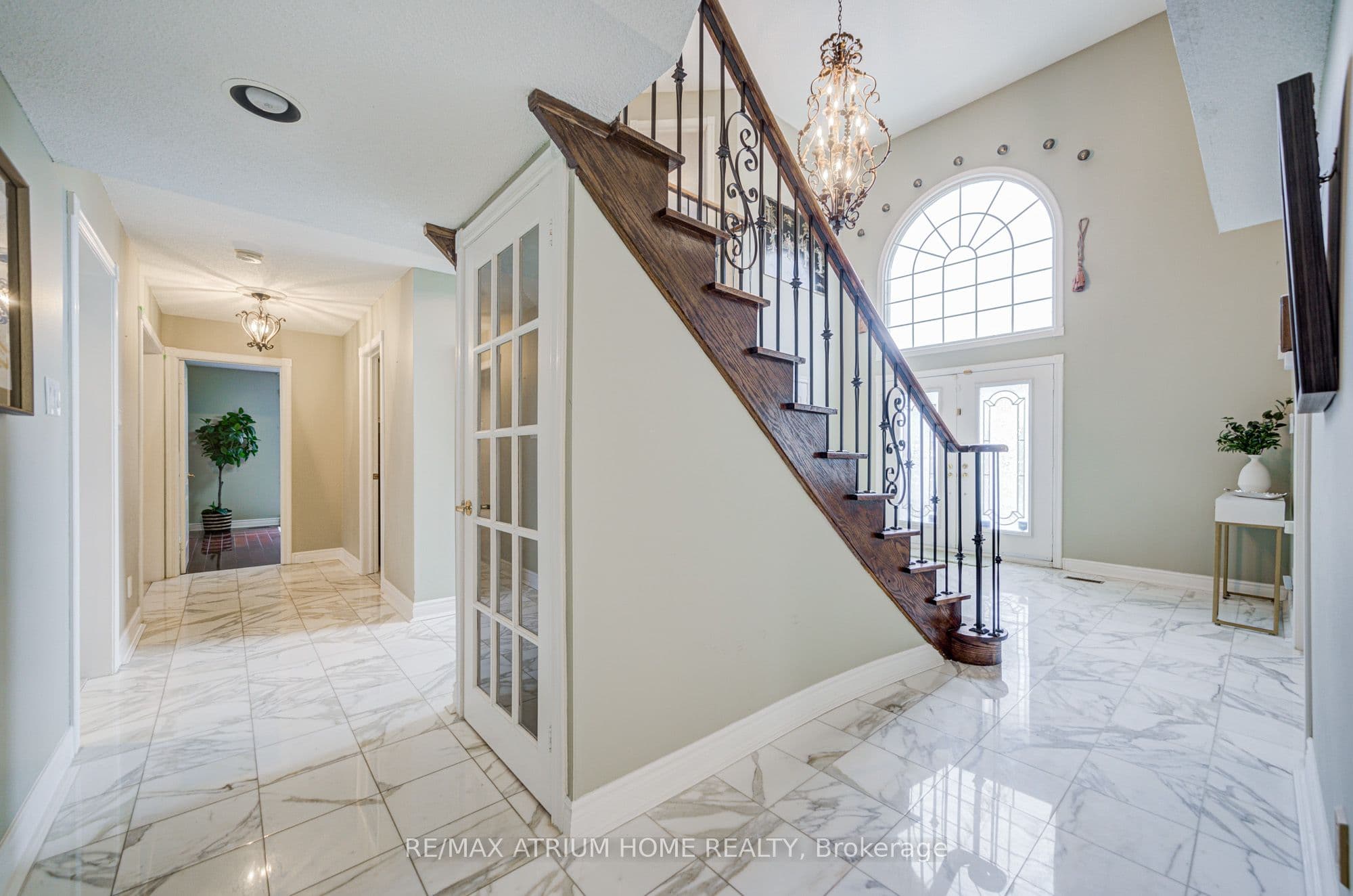 70 Strathearn Avenue — photo 4