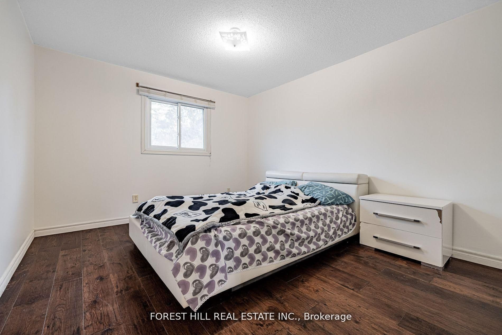 51 Briggs Avenue — photo 27