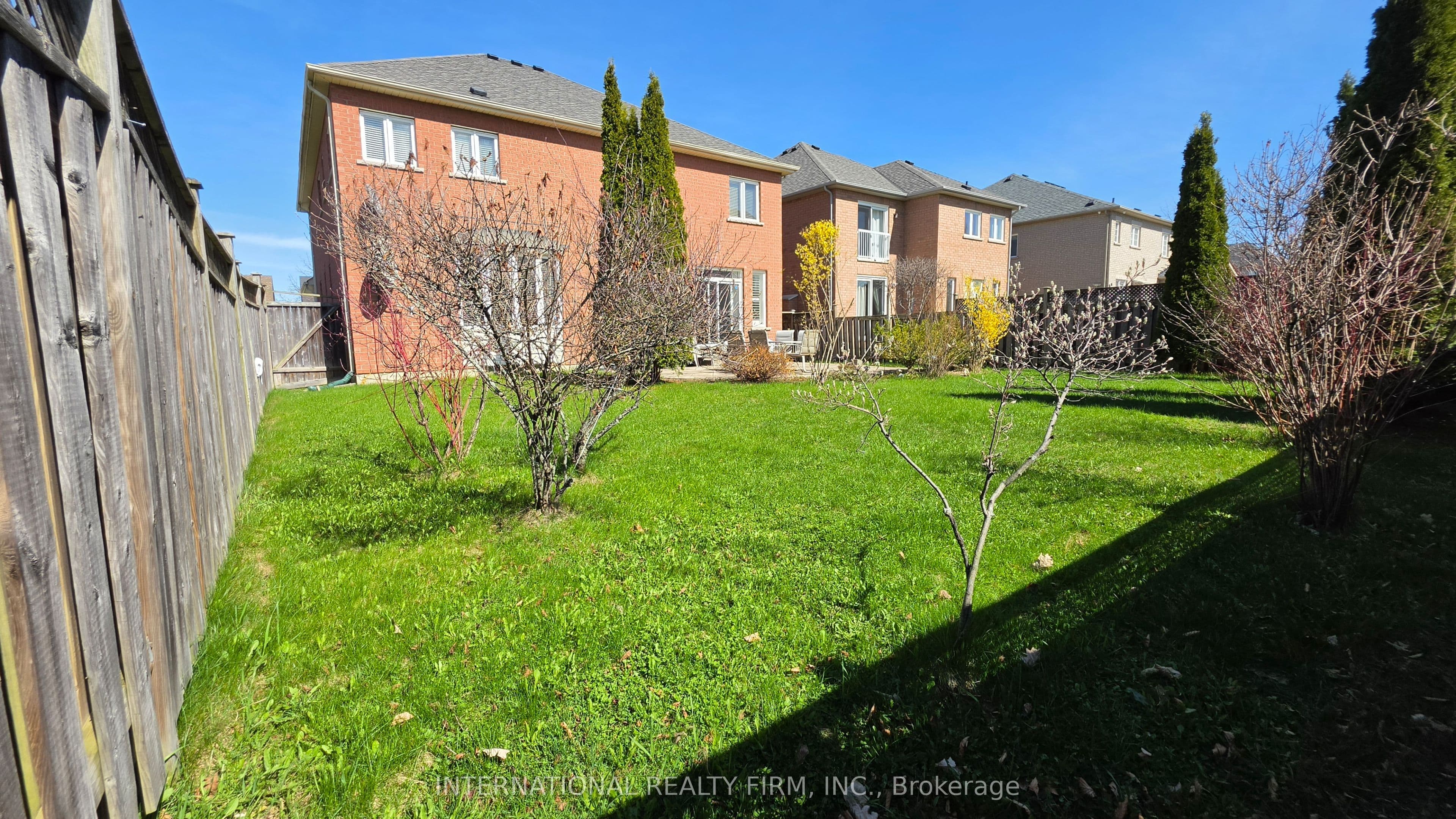 30 O'Hara Crescent — photo 3