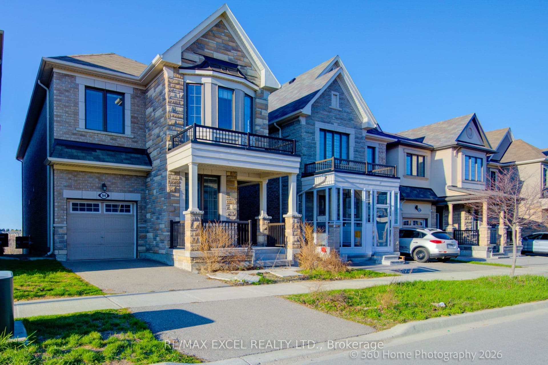 94 Hartney Drive — photo 2