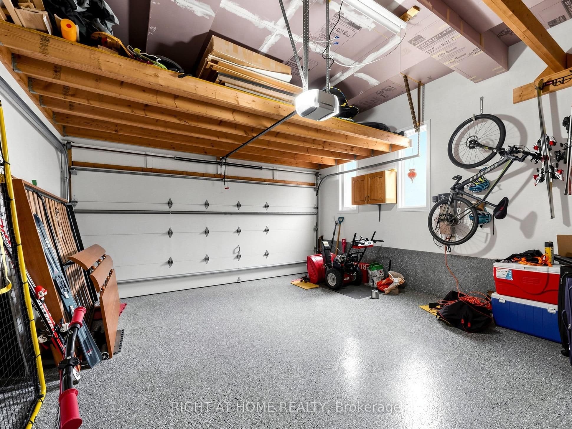 27 Crimson Court — photo 44