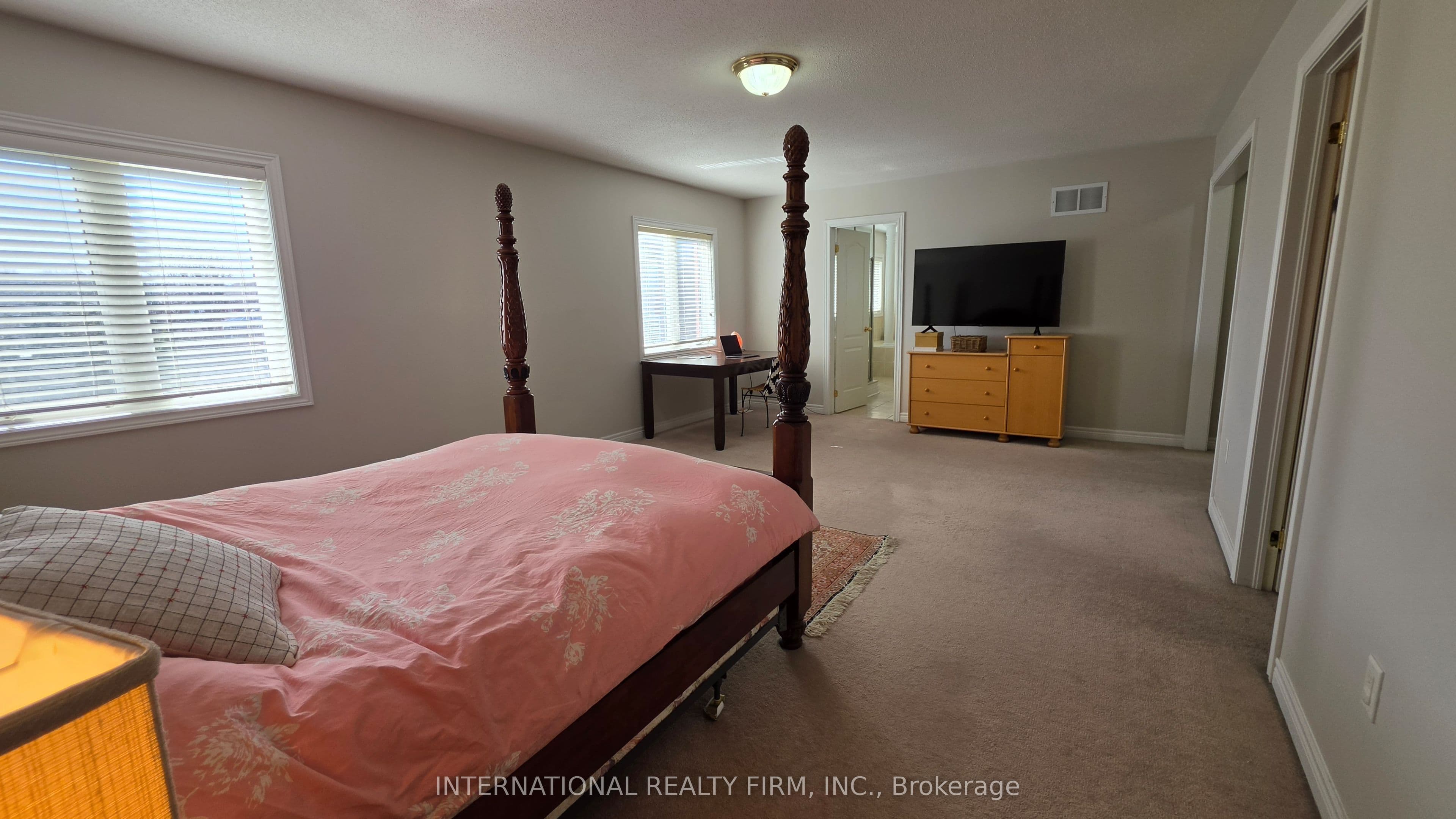 30 O'Hara Crescent — photo 31