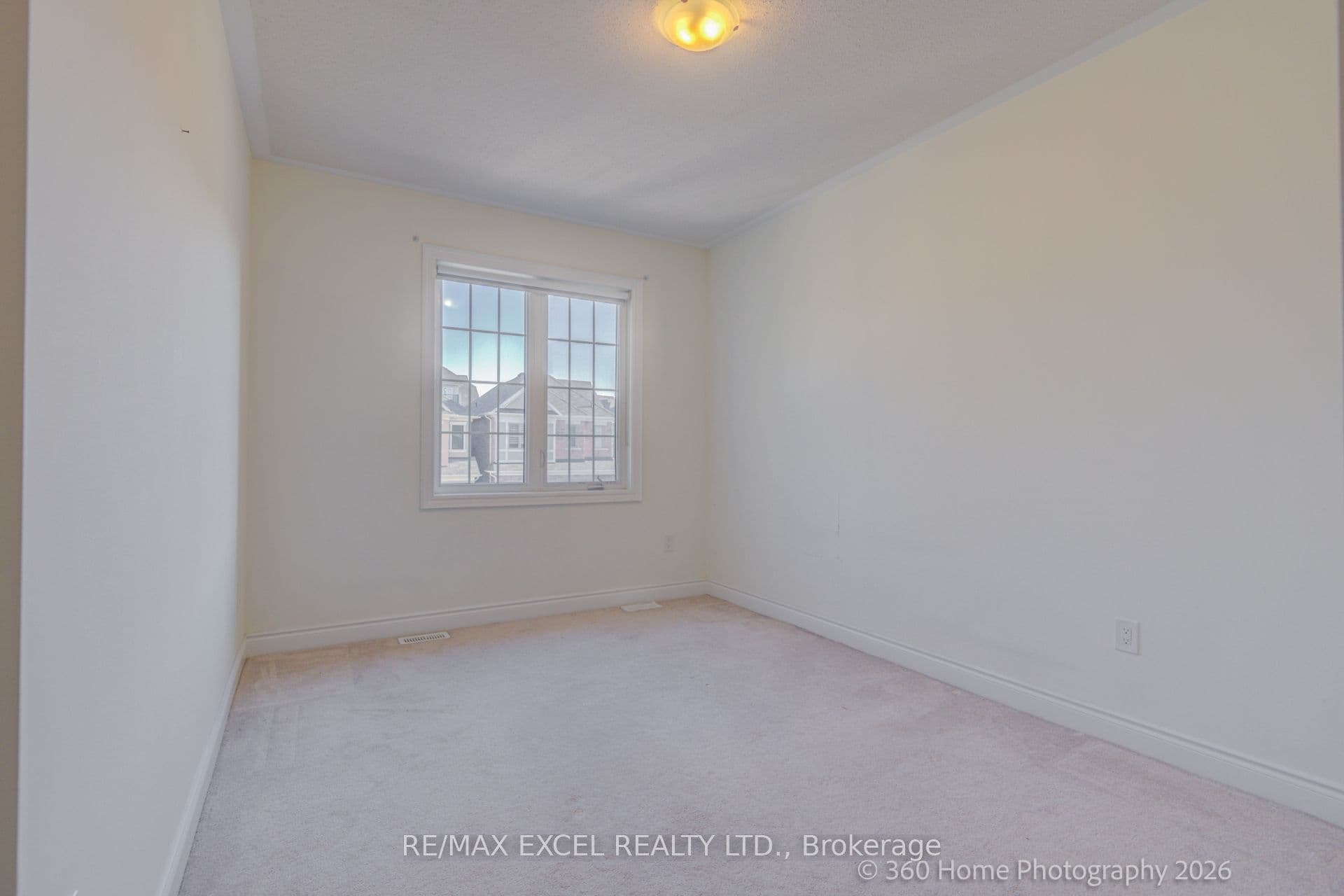 94 Hartney Drive — photo 3