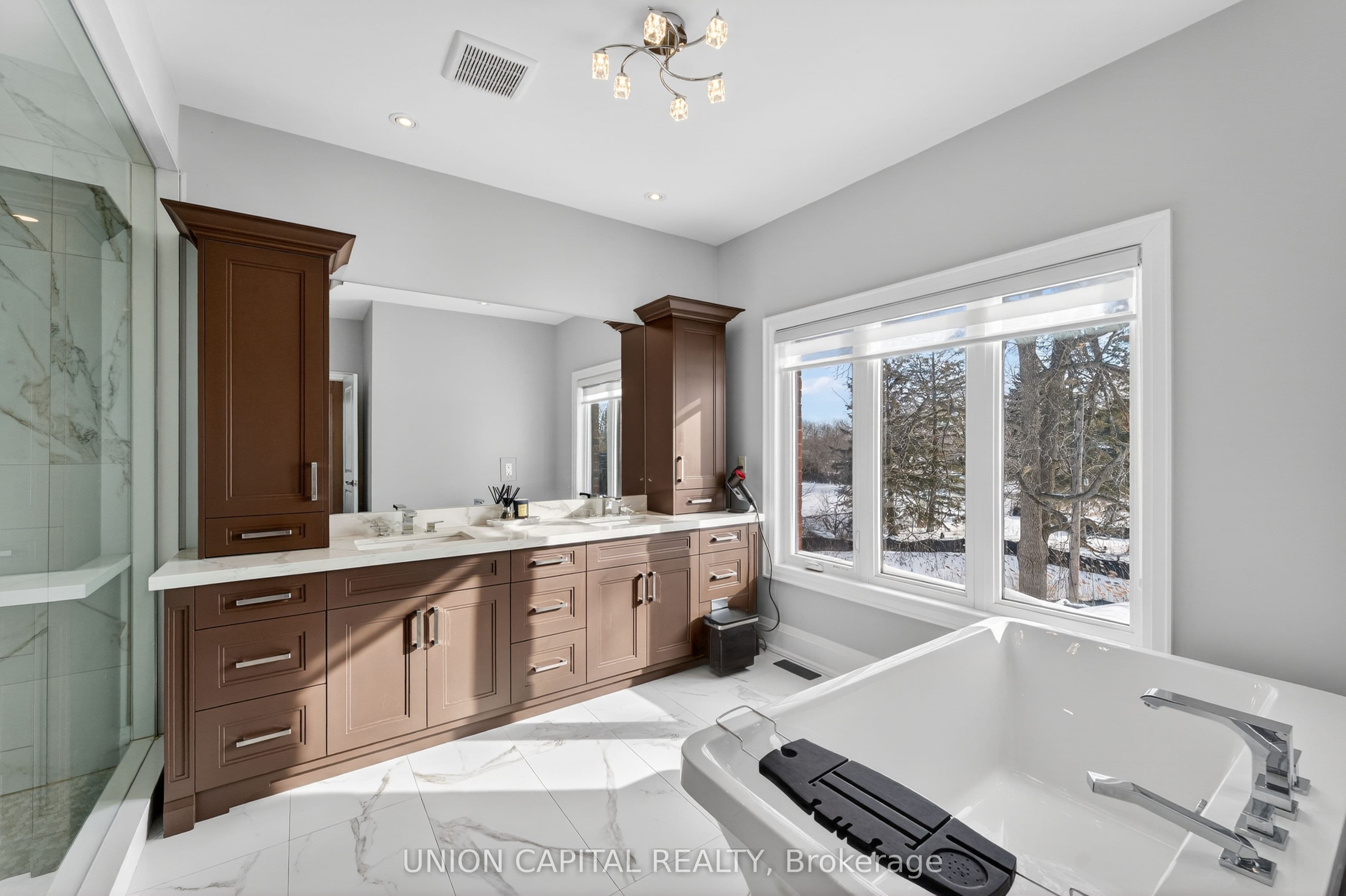 29 Elm Grove Avenue — photo 22