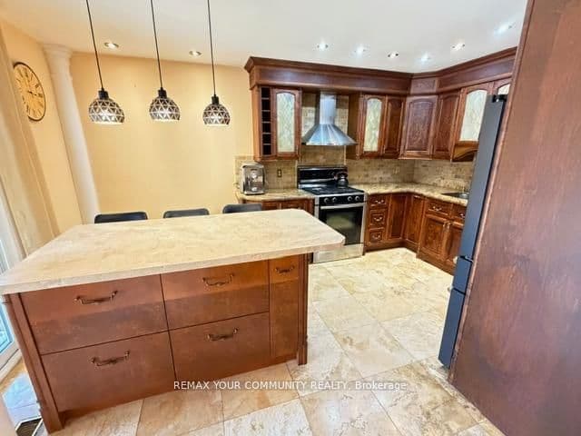19 Roosevelt Drive — photo 11