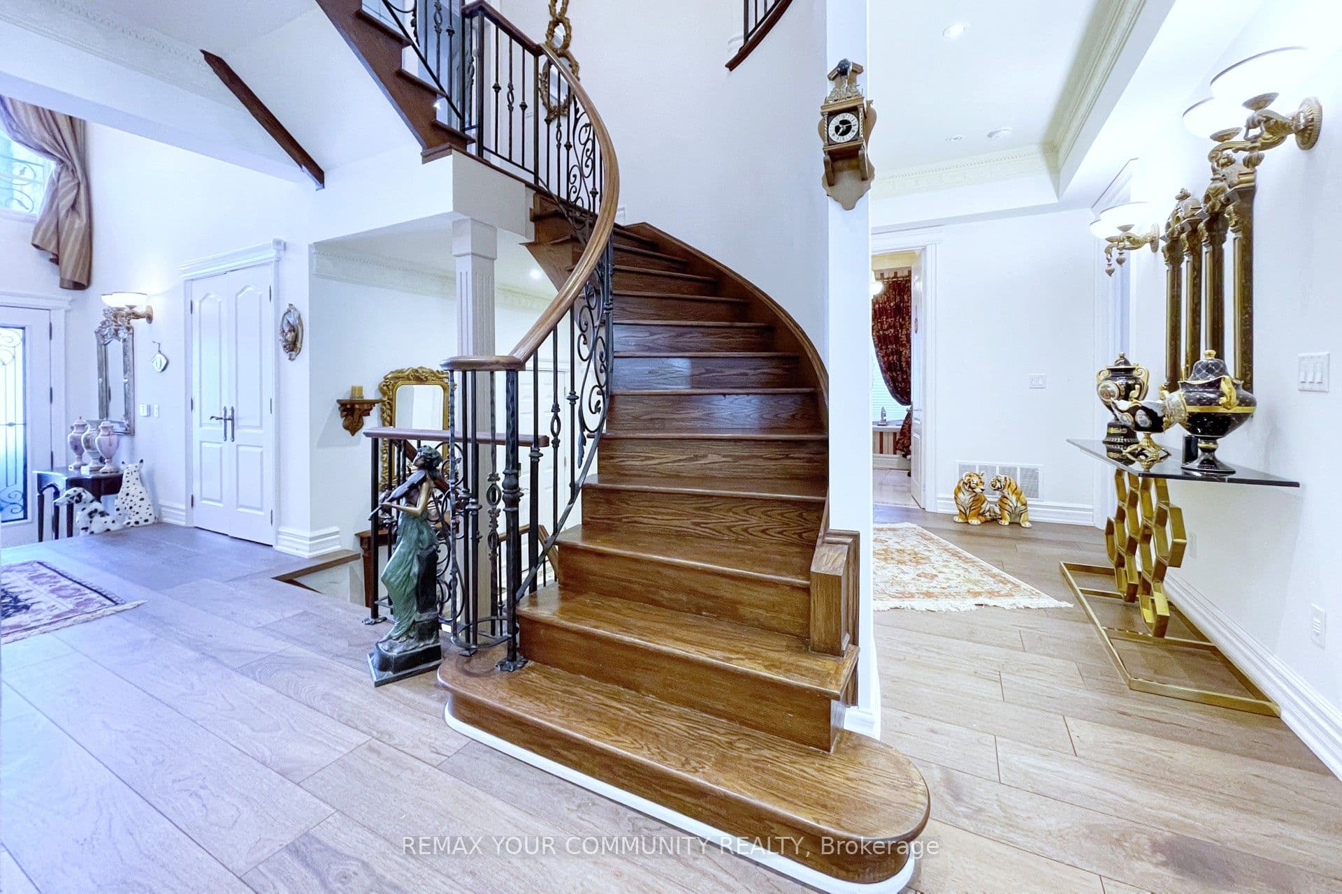 95 Naughton Drive — photo 28