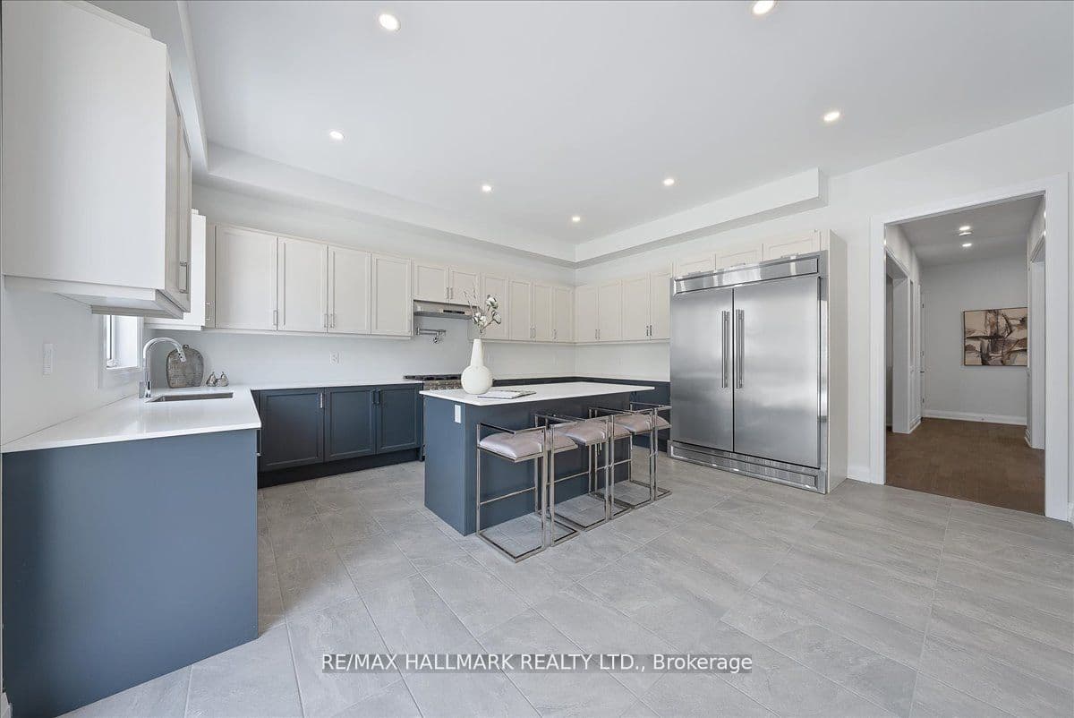 15 Aida Place N — photo 9