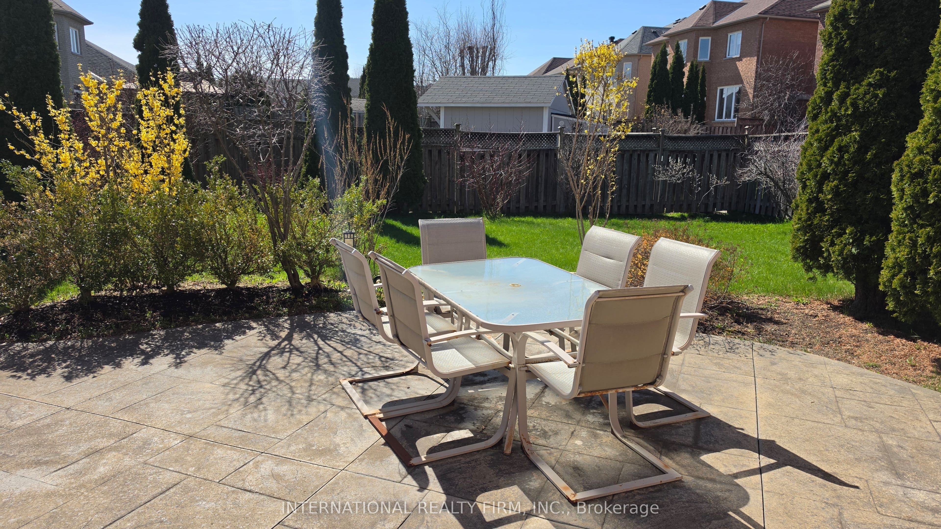 30 O'Hara Crescent — photo 38