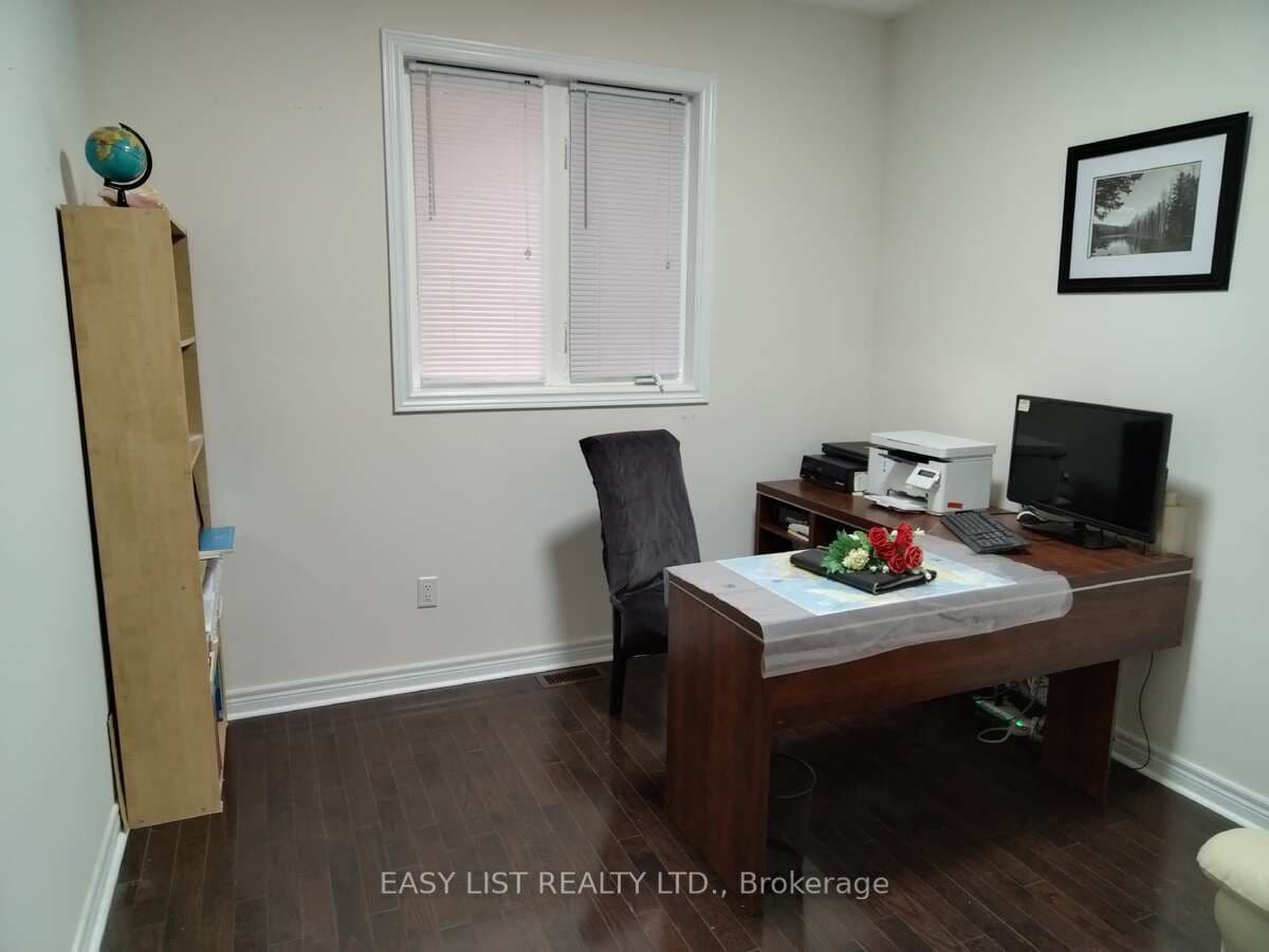 16 Grovewood Street — photo 11