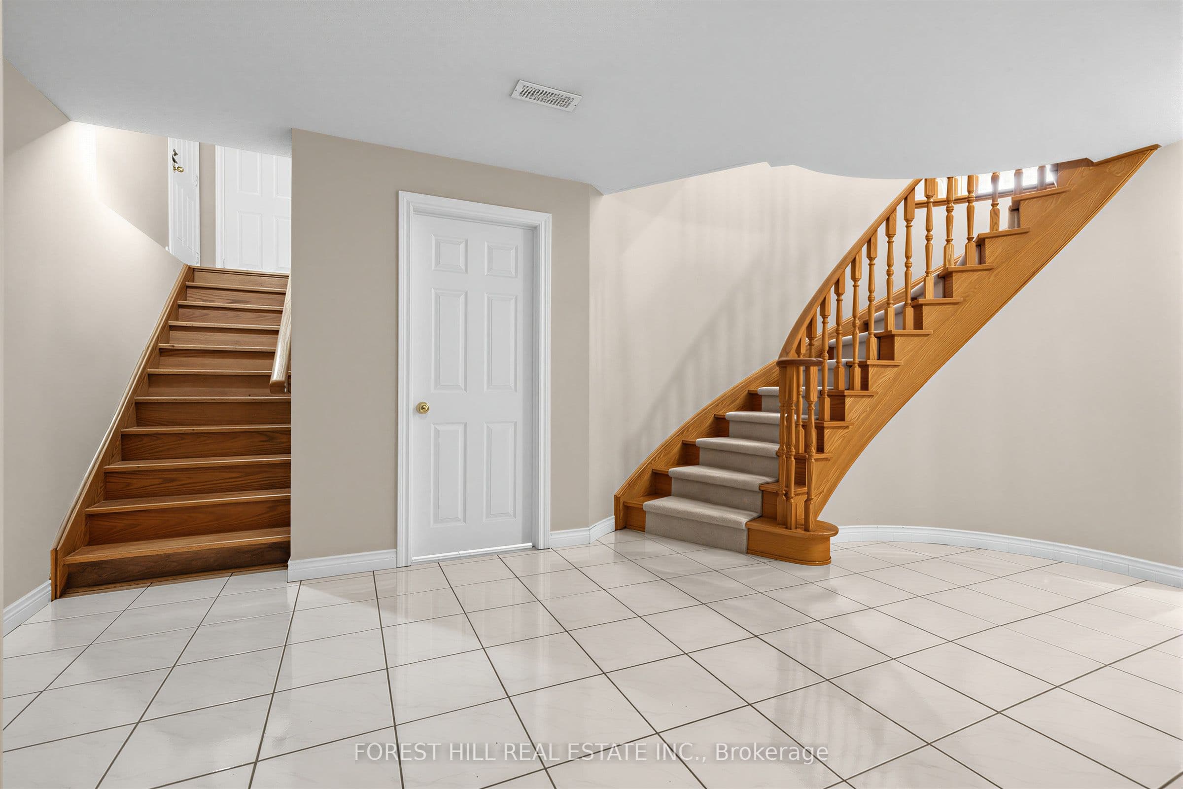 17 Lady Lynn Crescent — photo 49