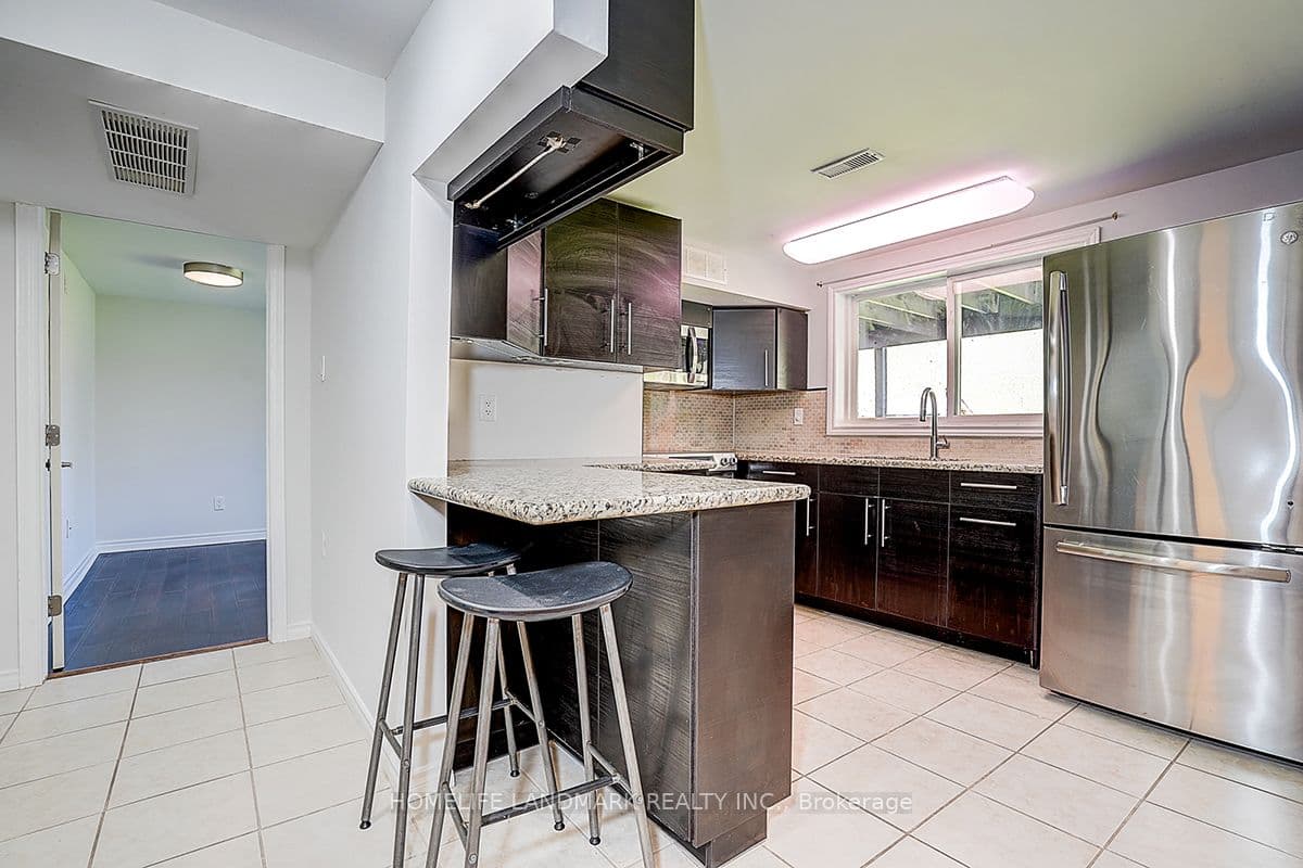 20 Lippincott Court — photo 47
