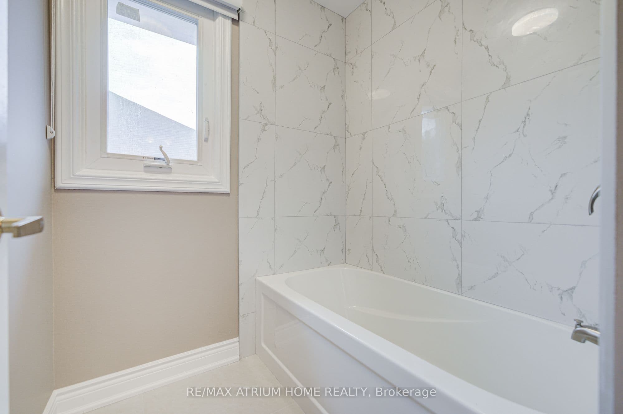 70 Strathearn Avenue — photo 30