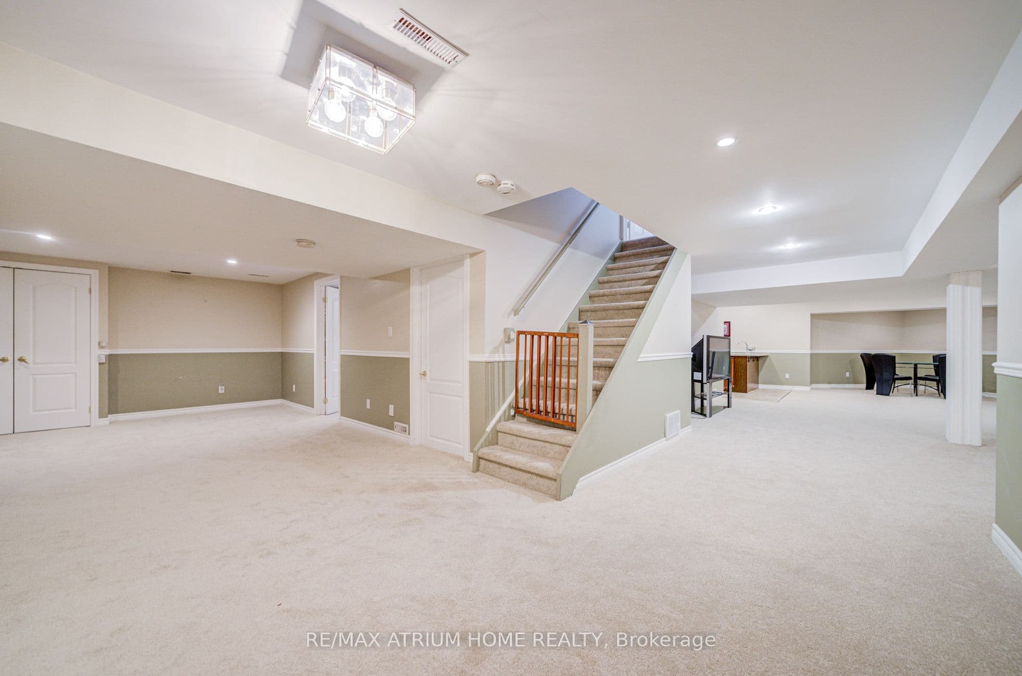 70 Strathearn Avenue — photo 33