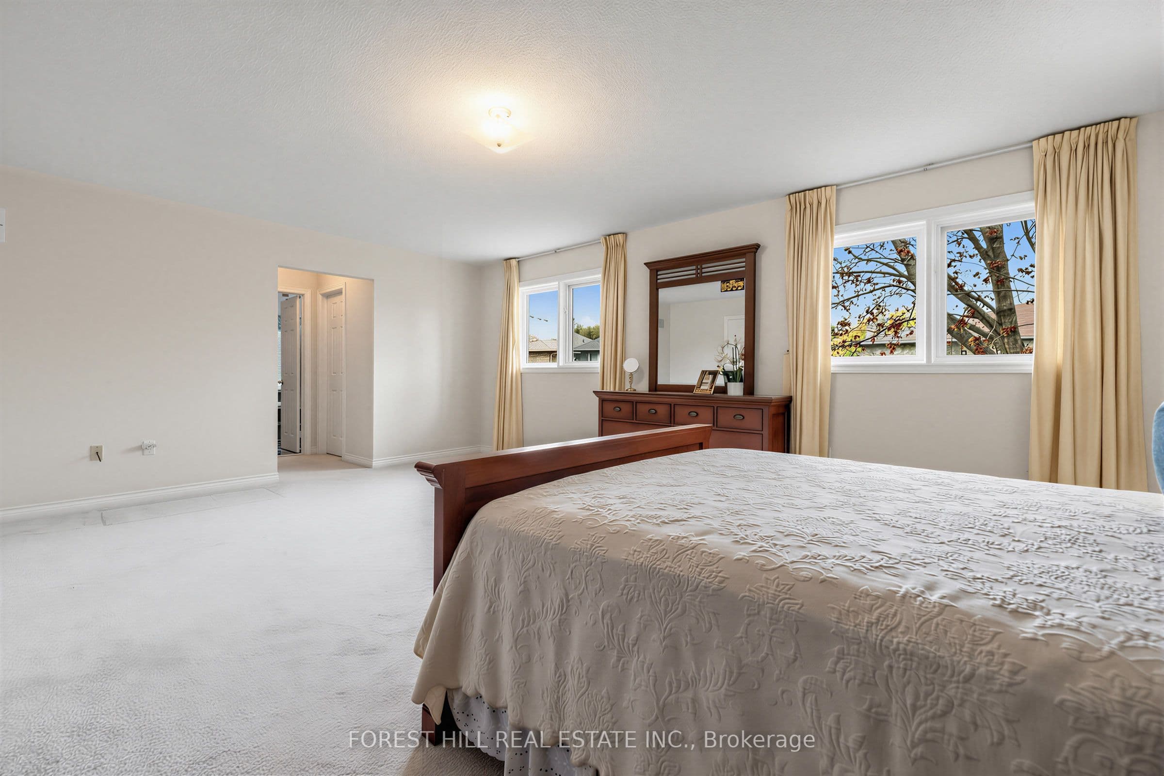 17 Lady Lynn Crescent — photo 35