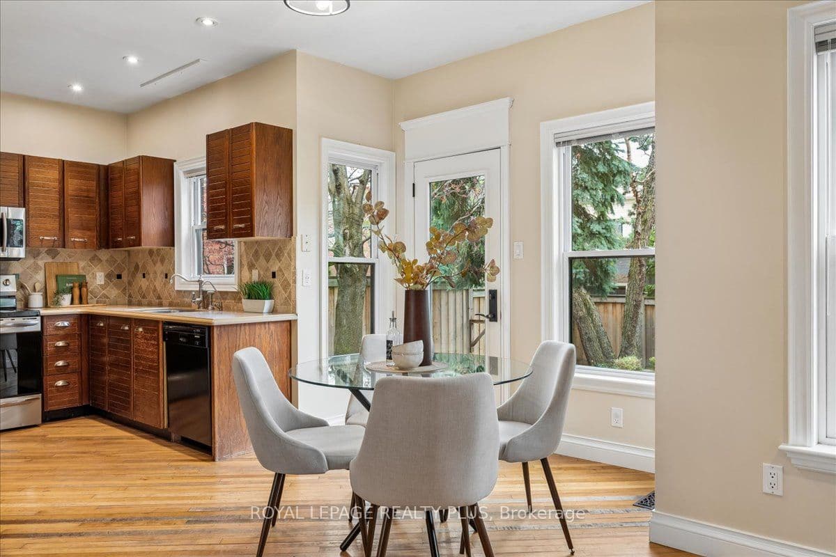 34 THEOBALDS Circle — photo 15