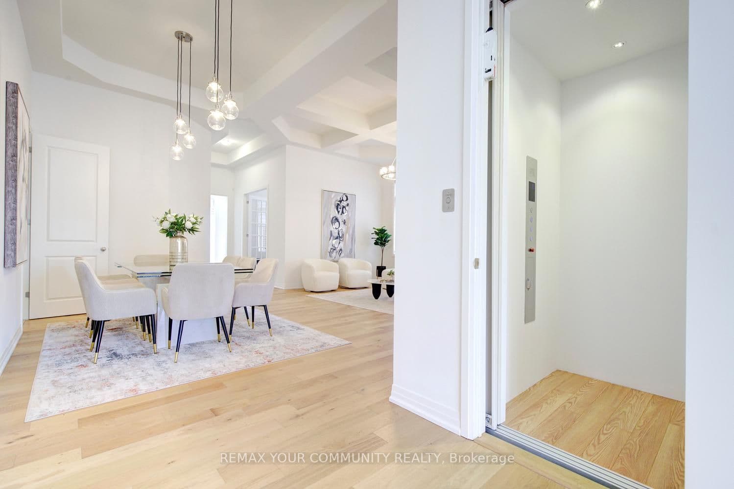 96 Bond Crescent — photo 6