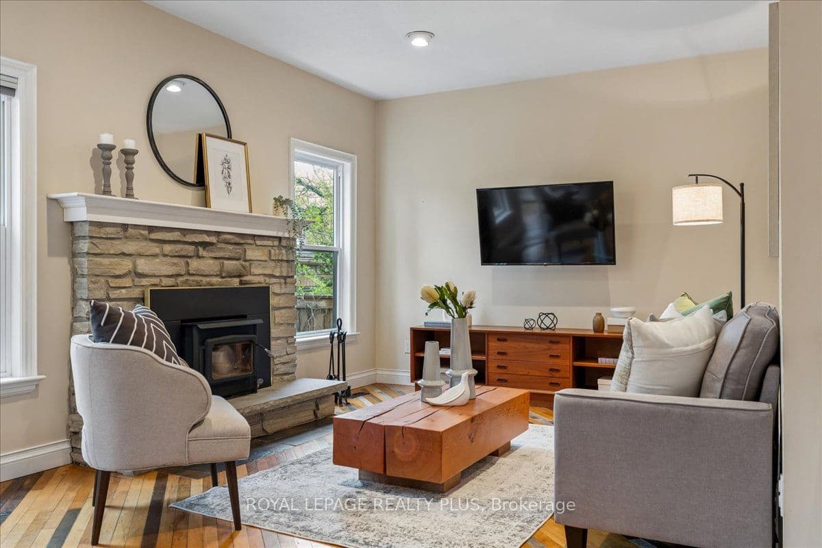 34 THEOBALDS Circle — photo 17