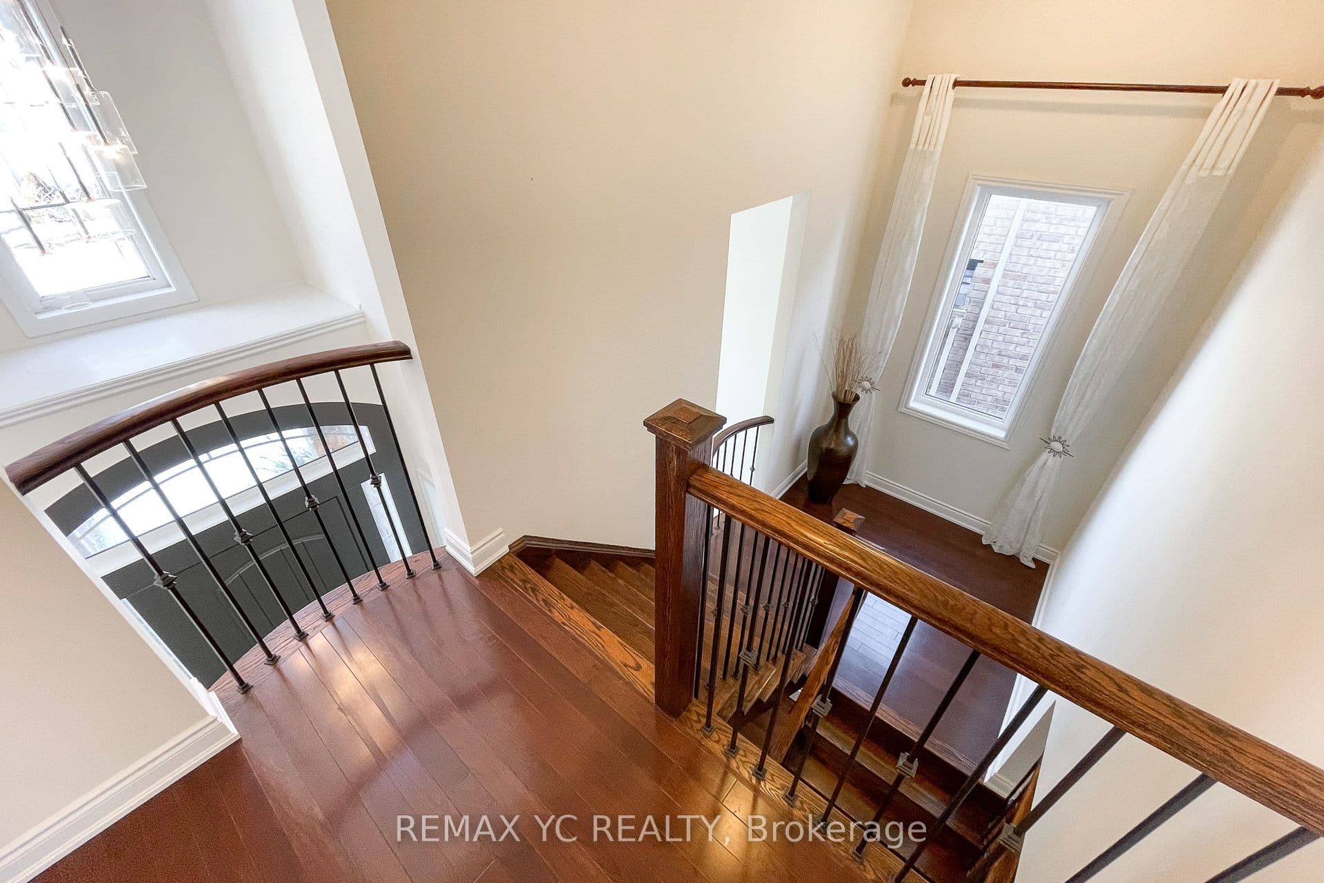 43 Laredo Drive — photo 28