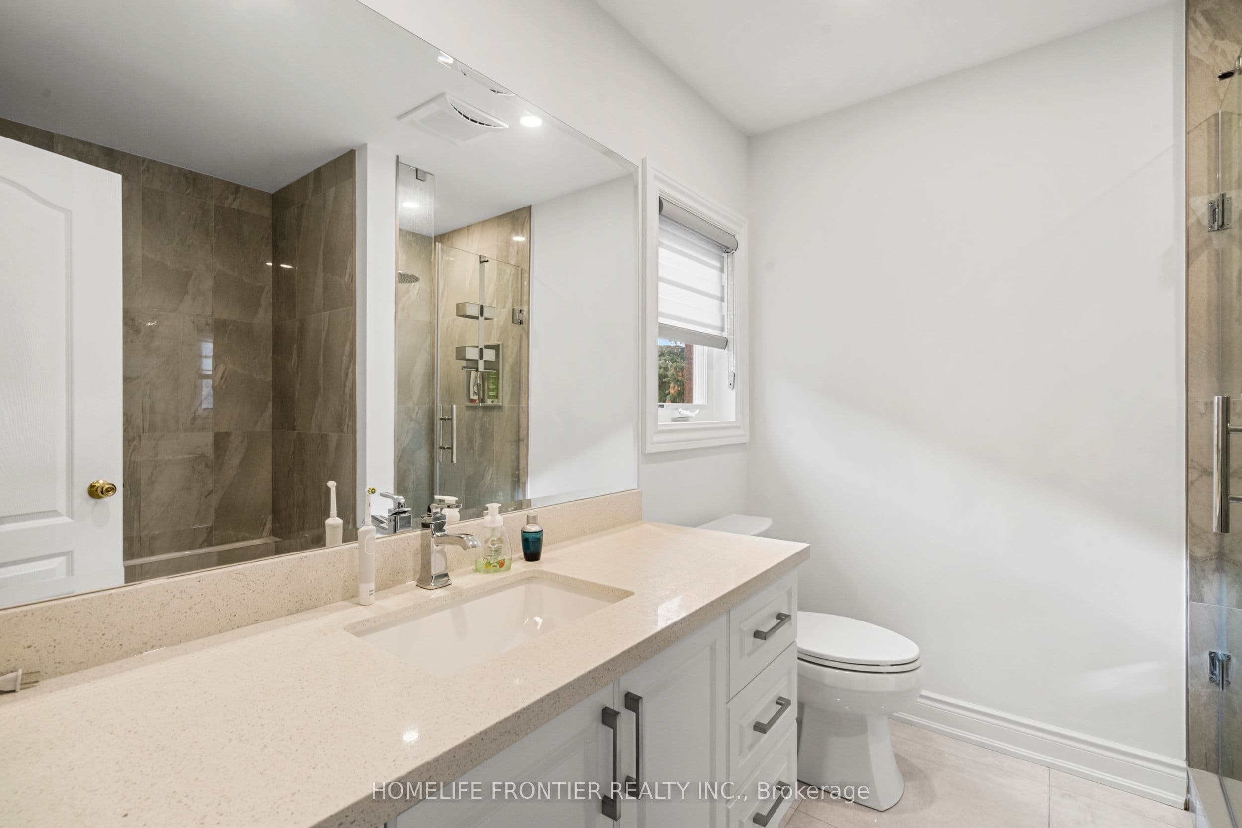 7 Edenbrook Crescent — photo 26