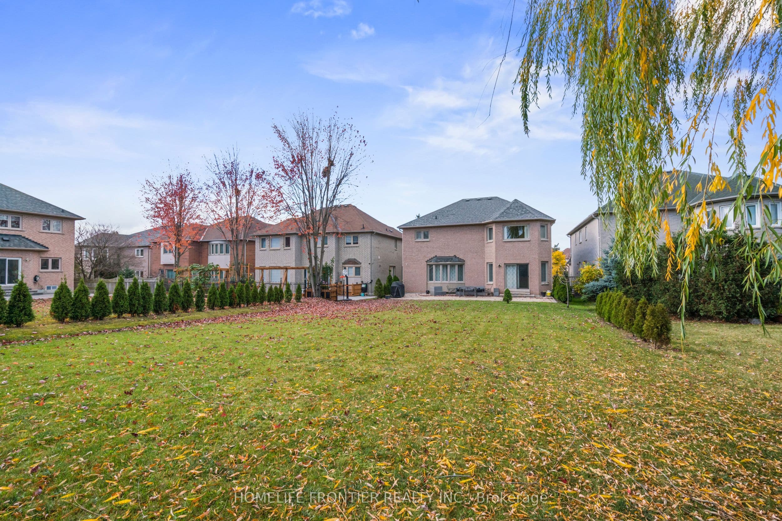 7 Edenbrook Crescent — photo 37