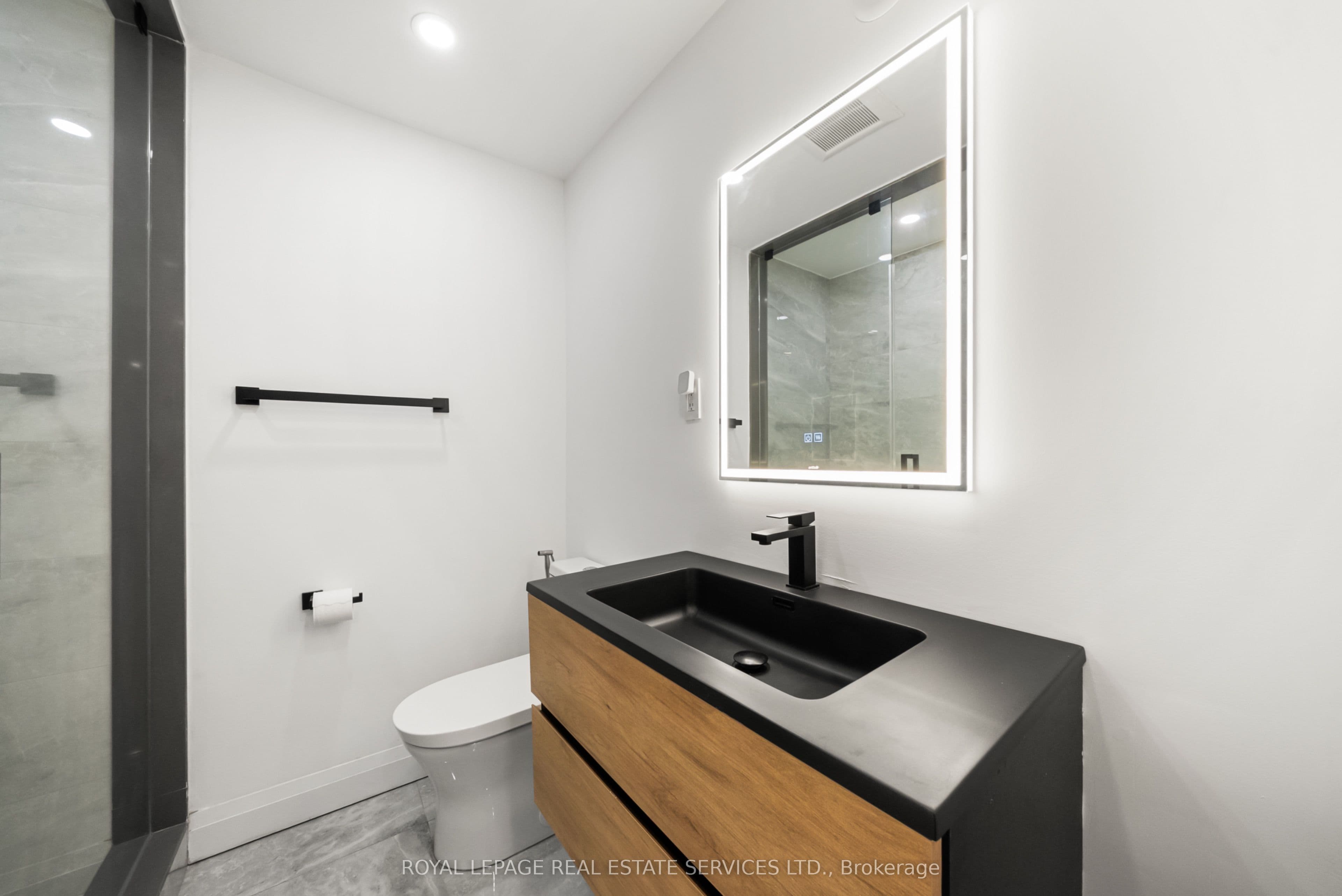 296 Lennox Avenue — photo 46