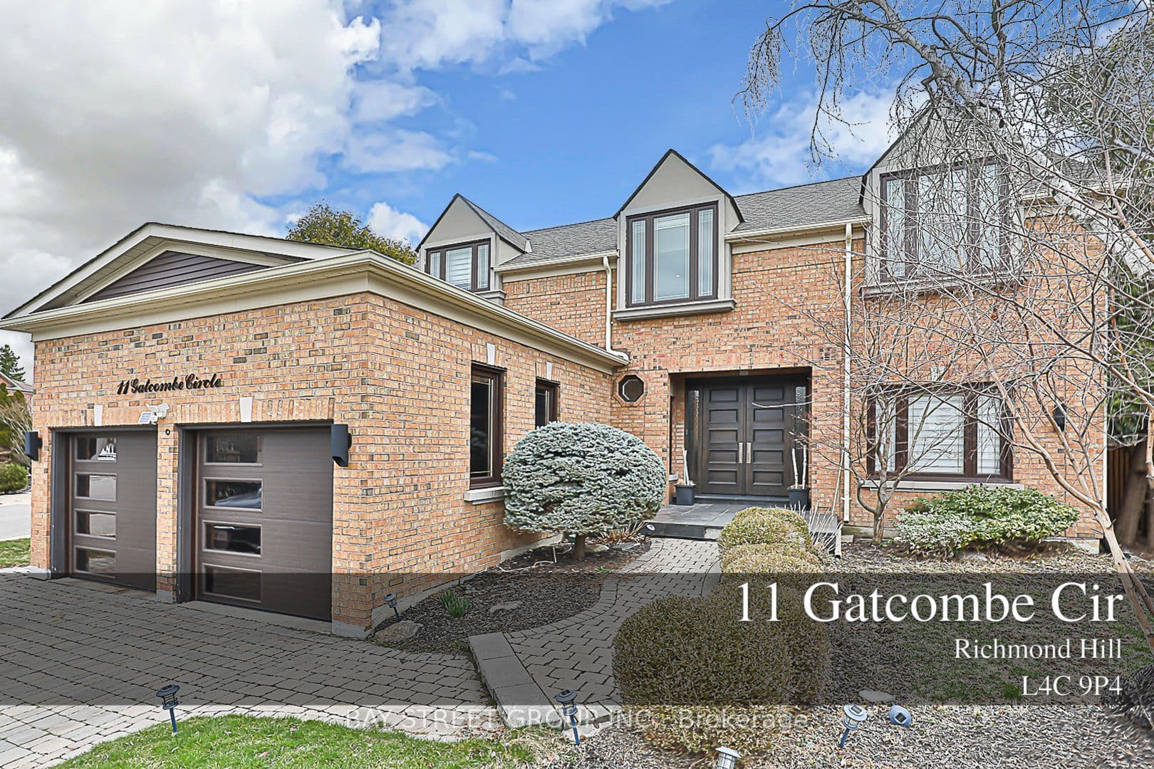 11 Gatcombe Circle — photo 1