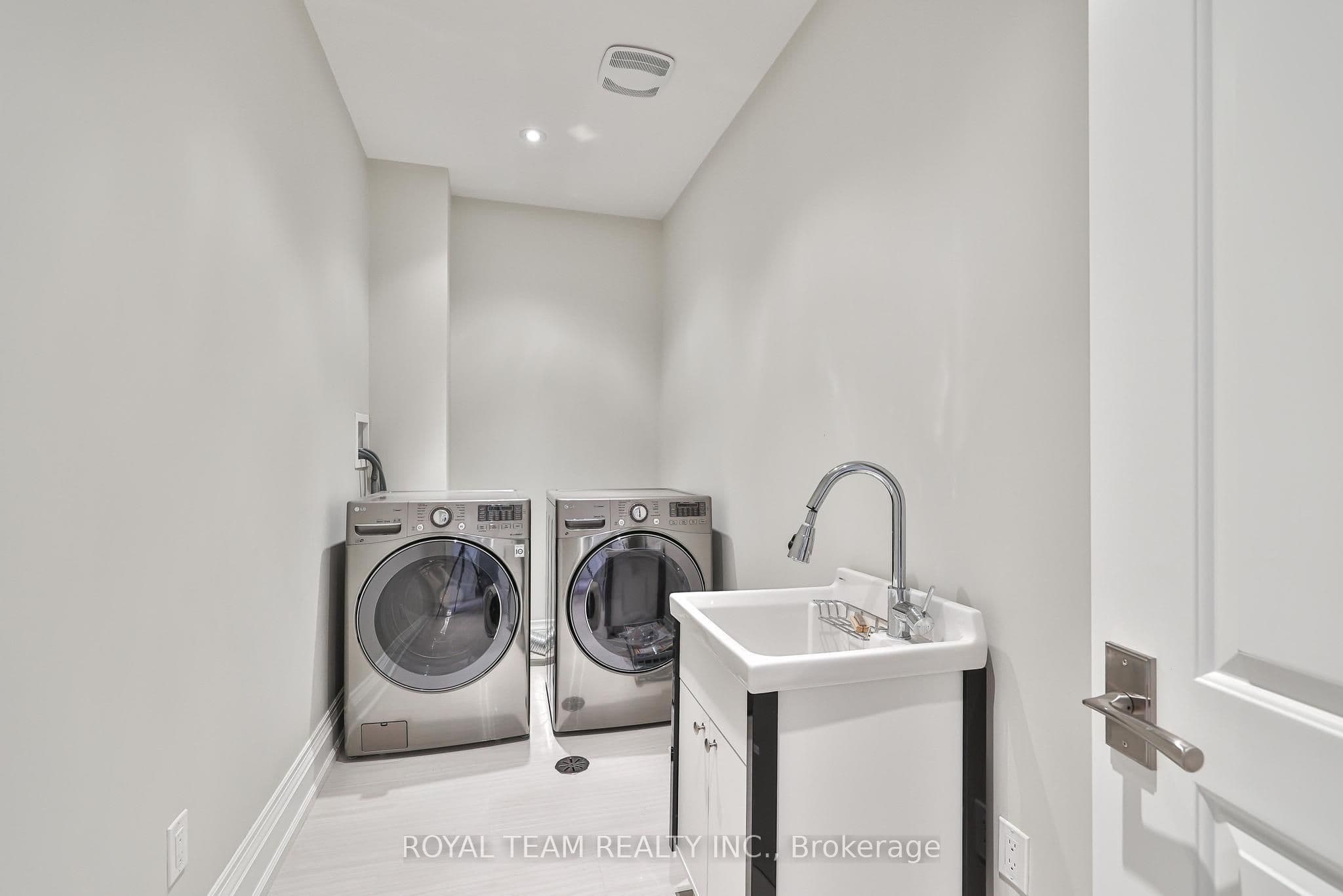 130 Elmwood Avenue — photo 49