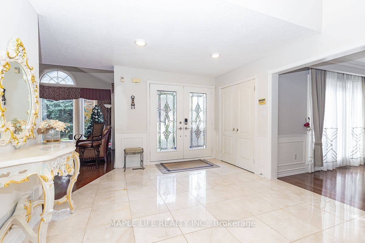 1 Elderwood Drive, Richmond Hill