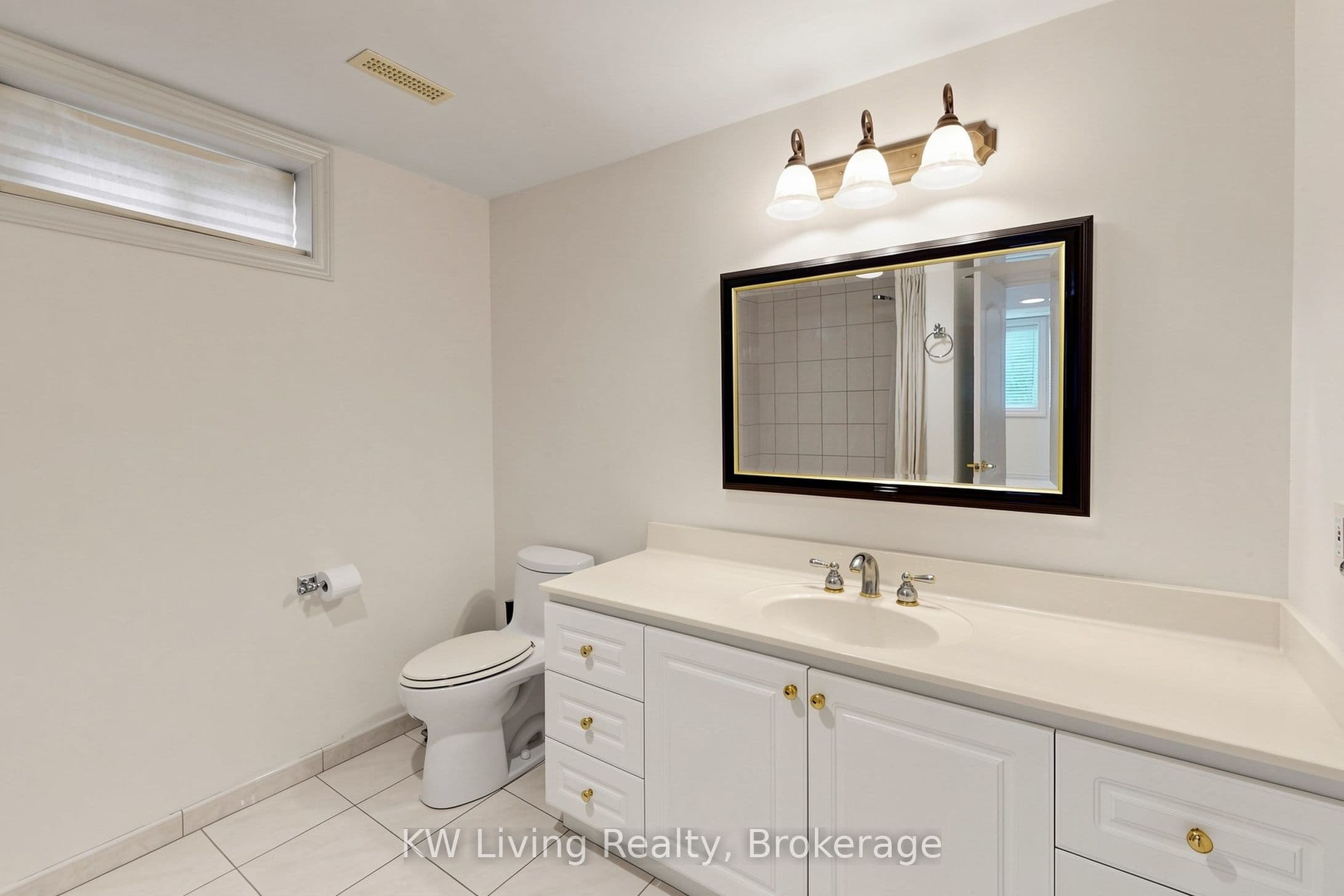 22 Ava Crescent — photo 41