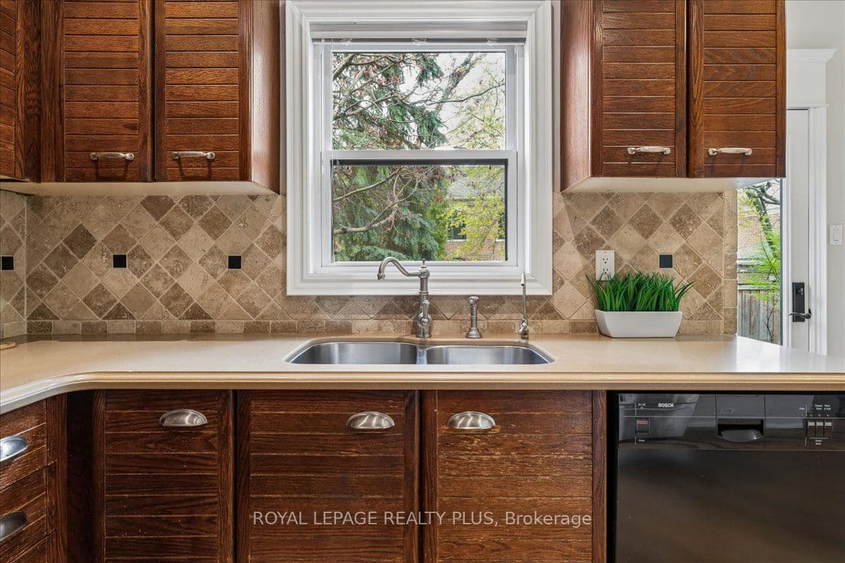 34 THEOBALDS Circle — photo 19