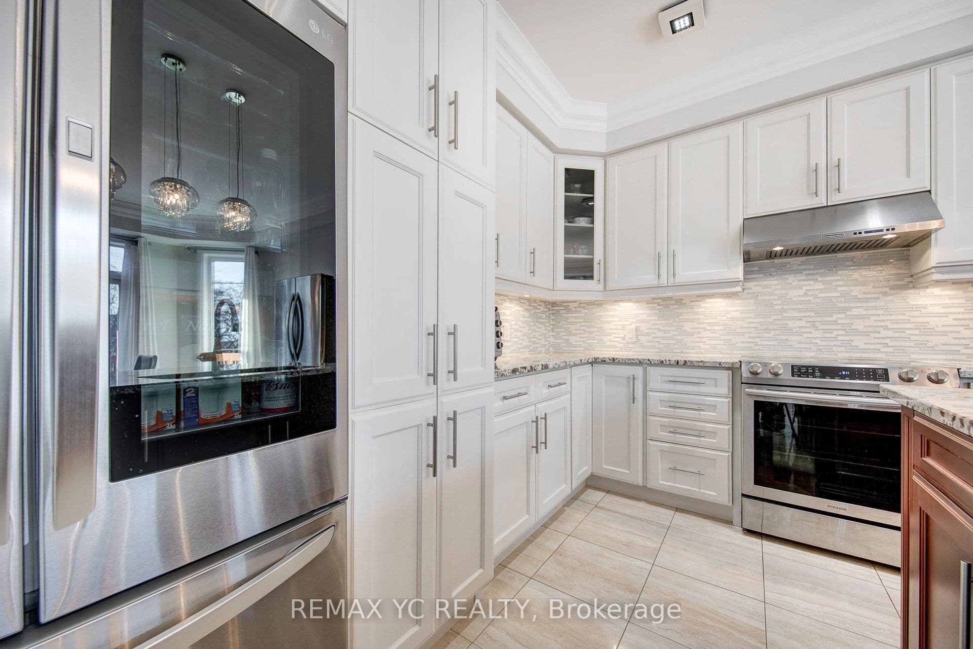 43 Laredo Drive — photo 17