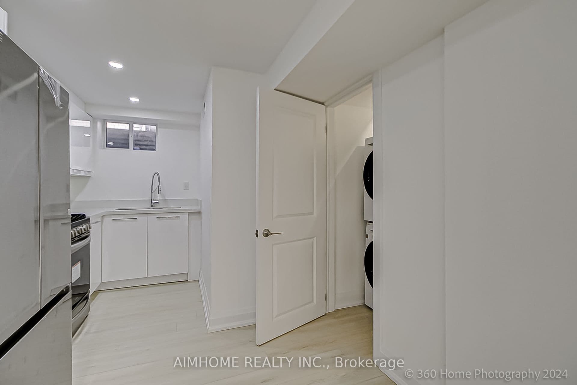 179 Oxford Street — photo 42