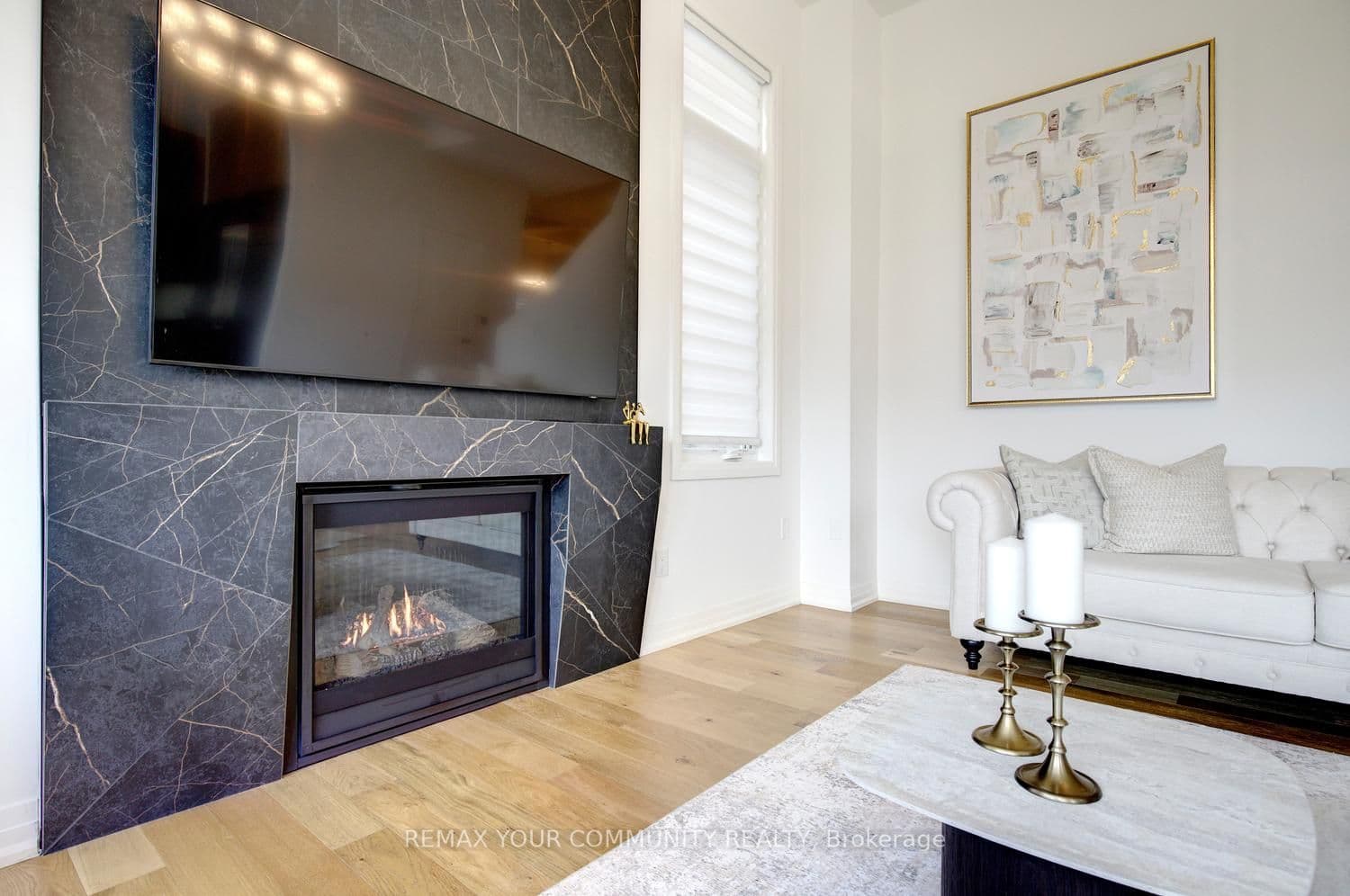 96 Bond Crescent — photo 11