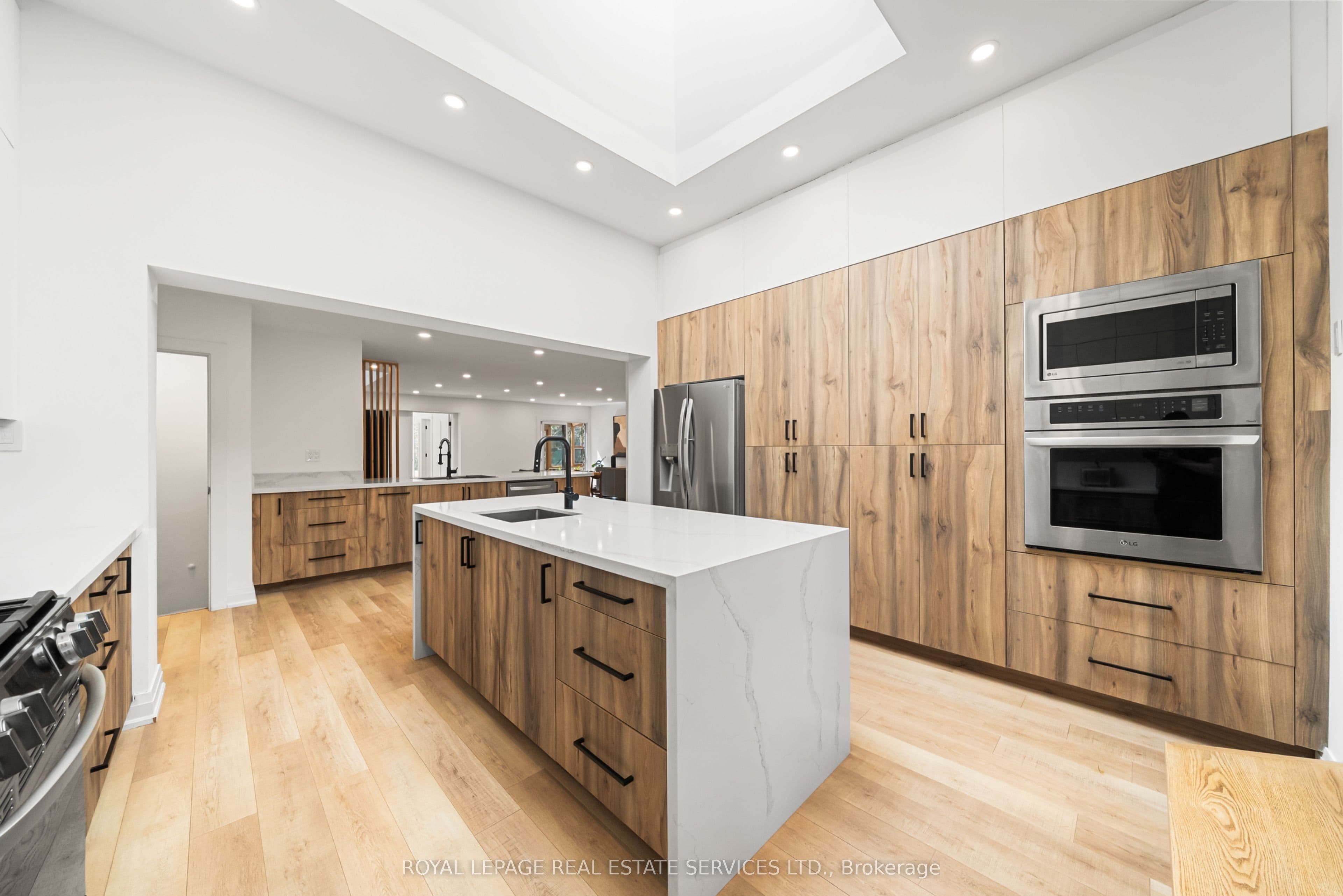 296 Lennox Avenue — photo 40