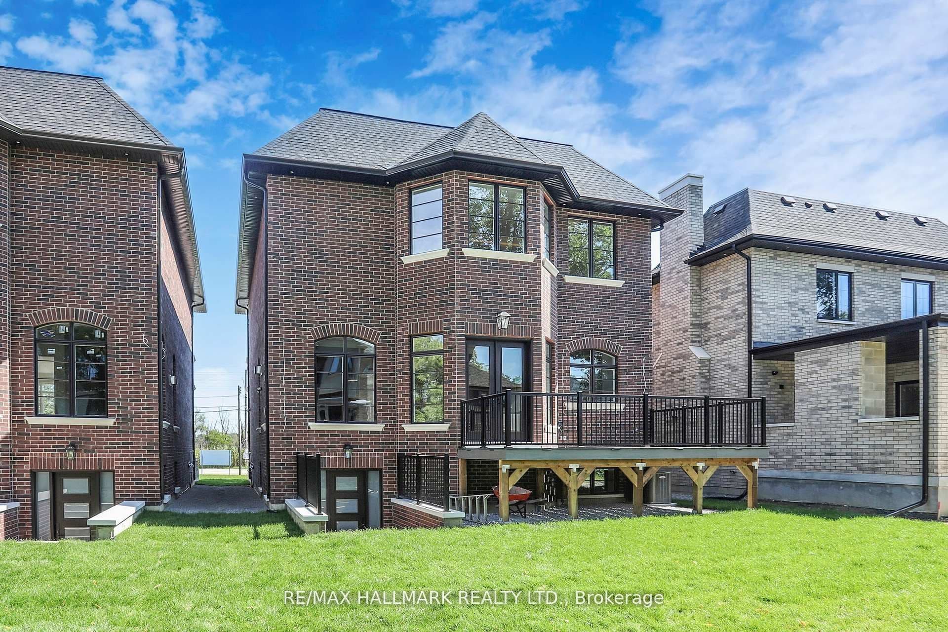 152 Olde Bayview Avenue — photo 44
