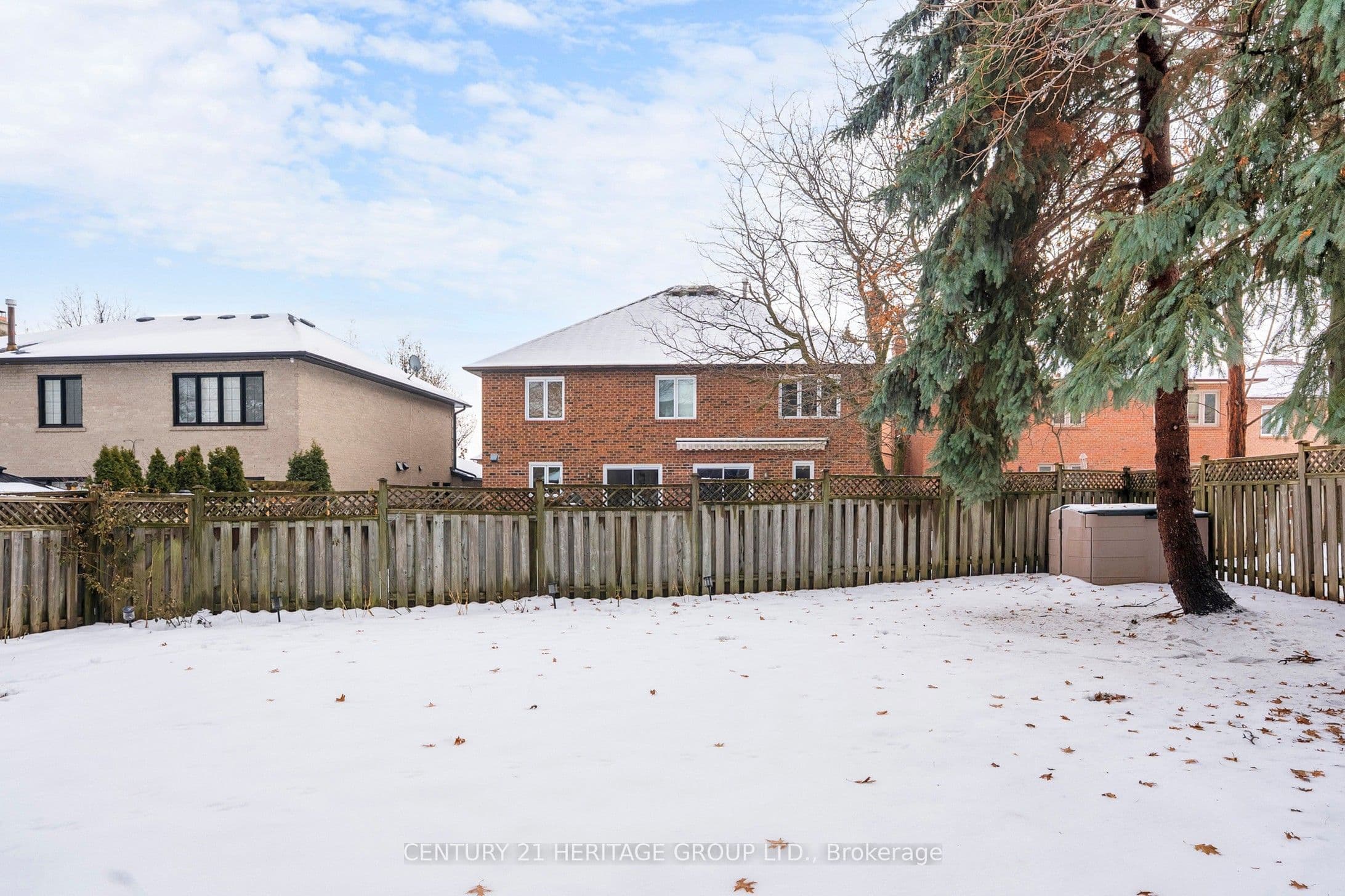 335 Fern Avenue — photo 17