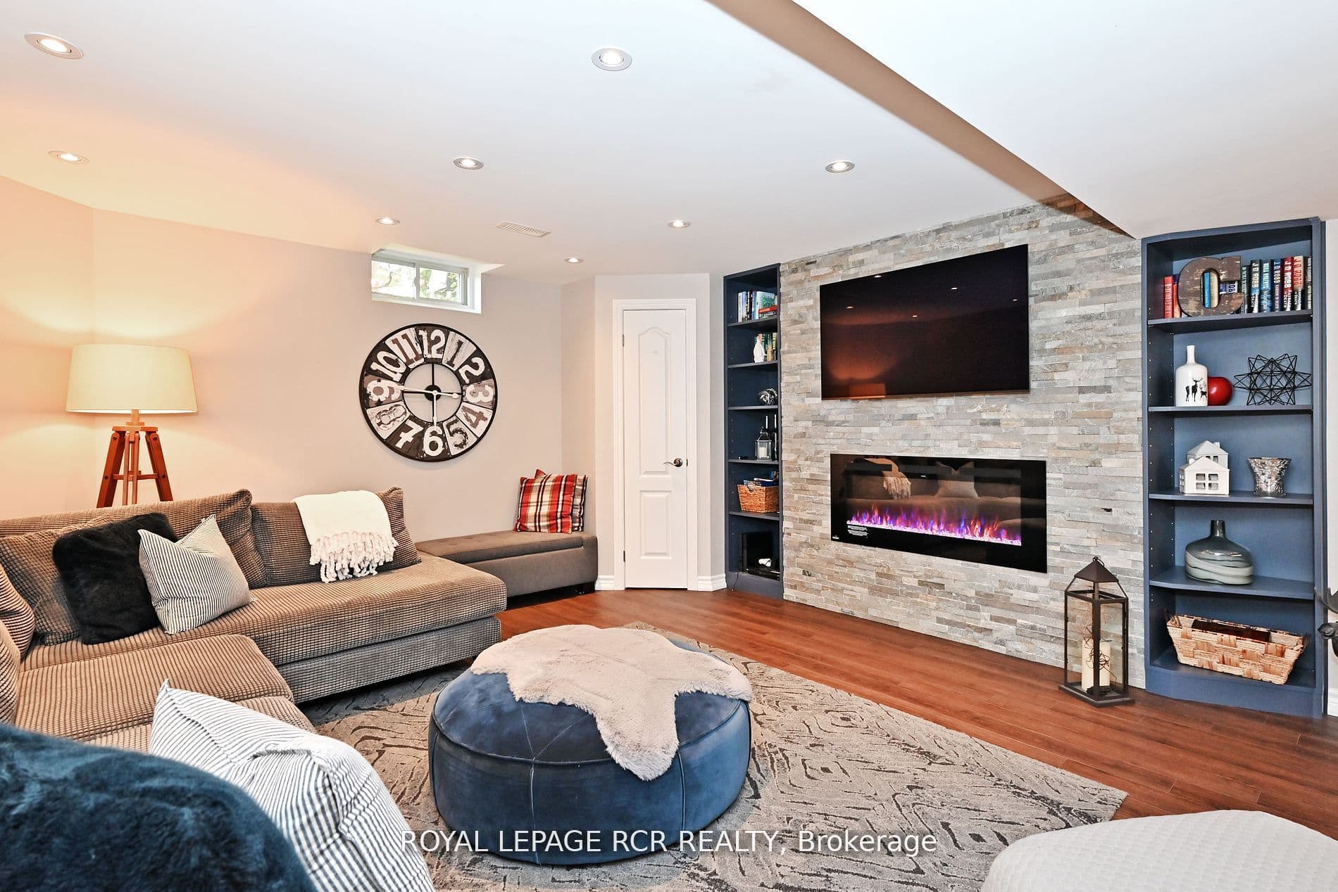 142 Regatta Avenue — photo 32