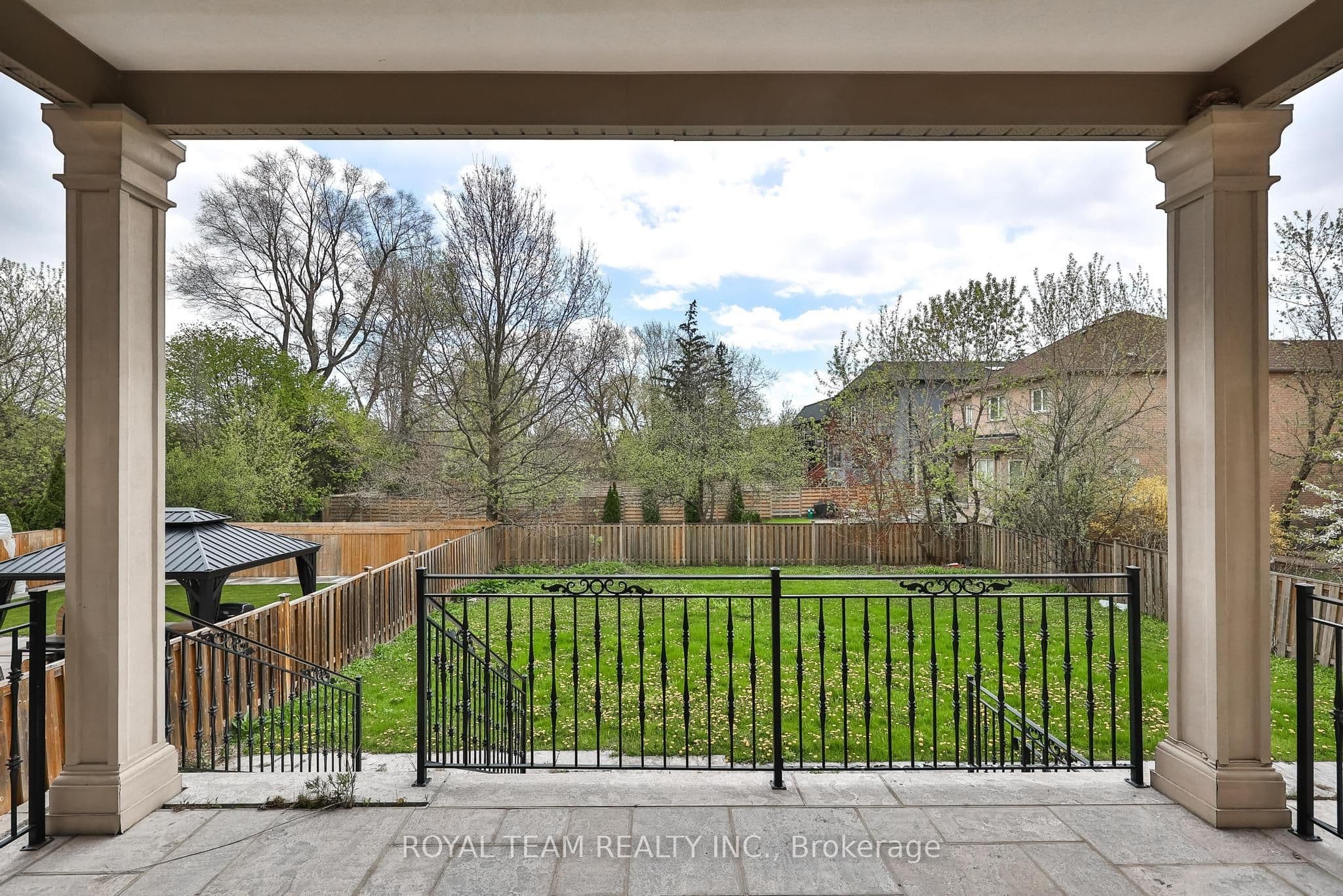 130 Elmwood Avenue — photo 50