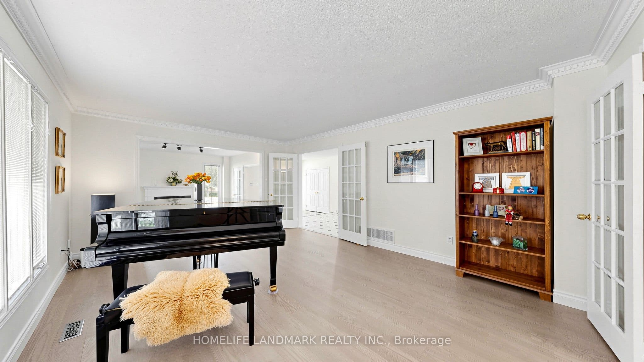 68 Lytton Boulevard — photo 17